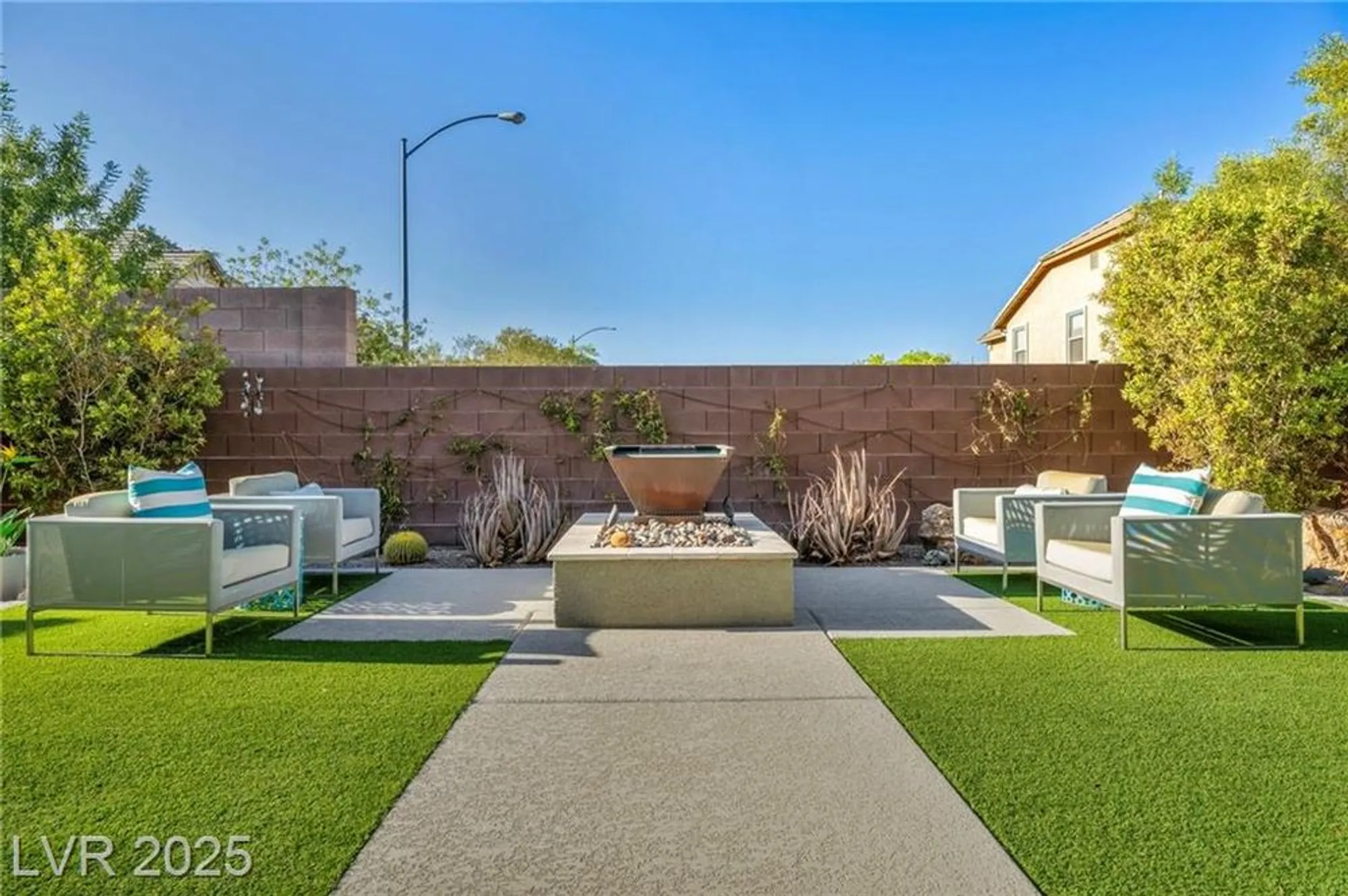 Property Slideshow image 48 of 87 | 9988 regency square ave, Las Vegas, NV, 89148