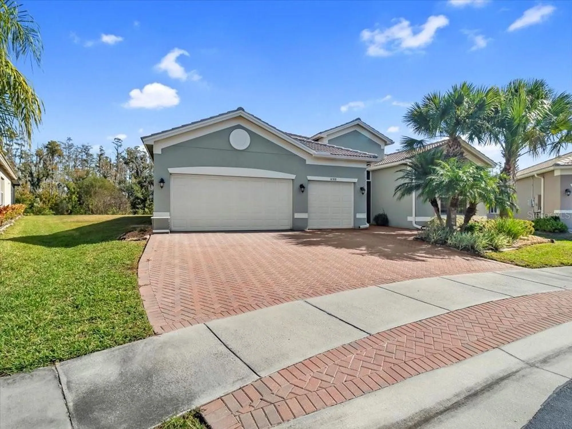 Property Slideshow image 4 of 76 | 16308 garnet glen pl, Wimauma, FL, 33598