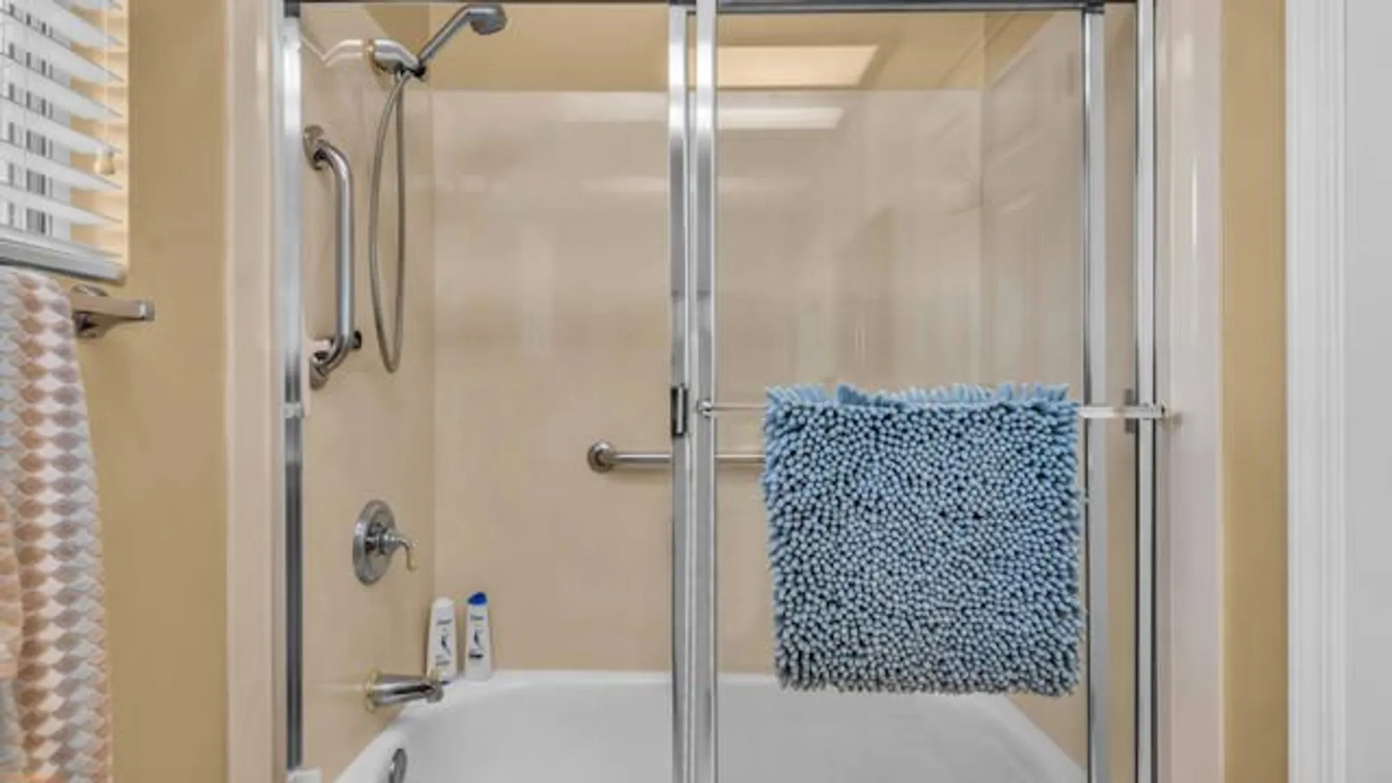 Property Slideshow image 23 of 48 | 38608 bent palm dr, Palm Desert, CA, 92211