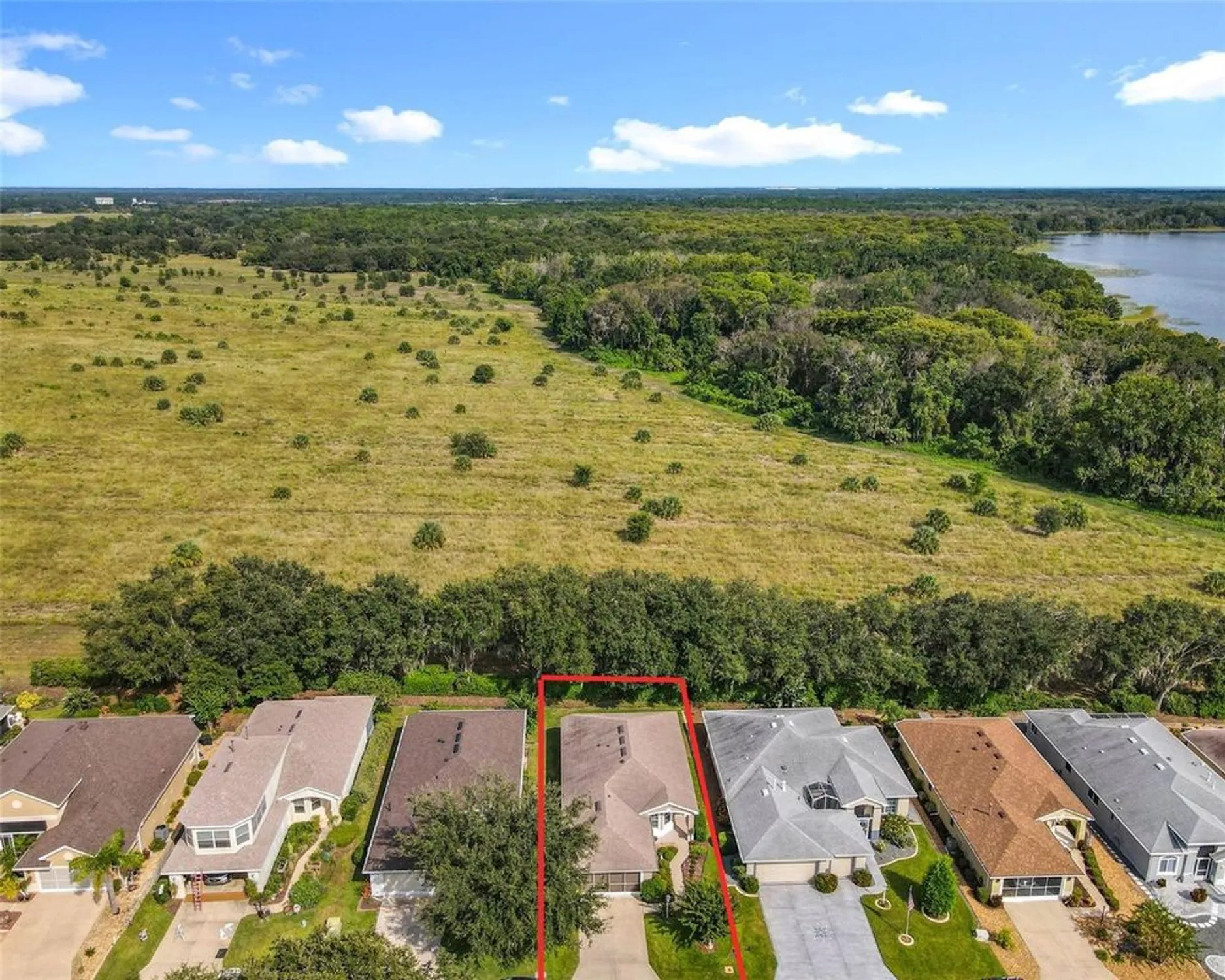 Property Slideshow image 3 of 59 | 5643 bounty cir, Tavares, FL, 32778