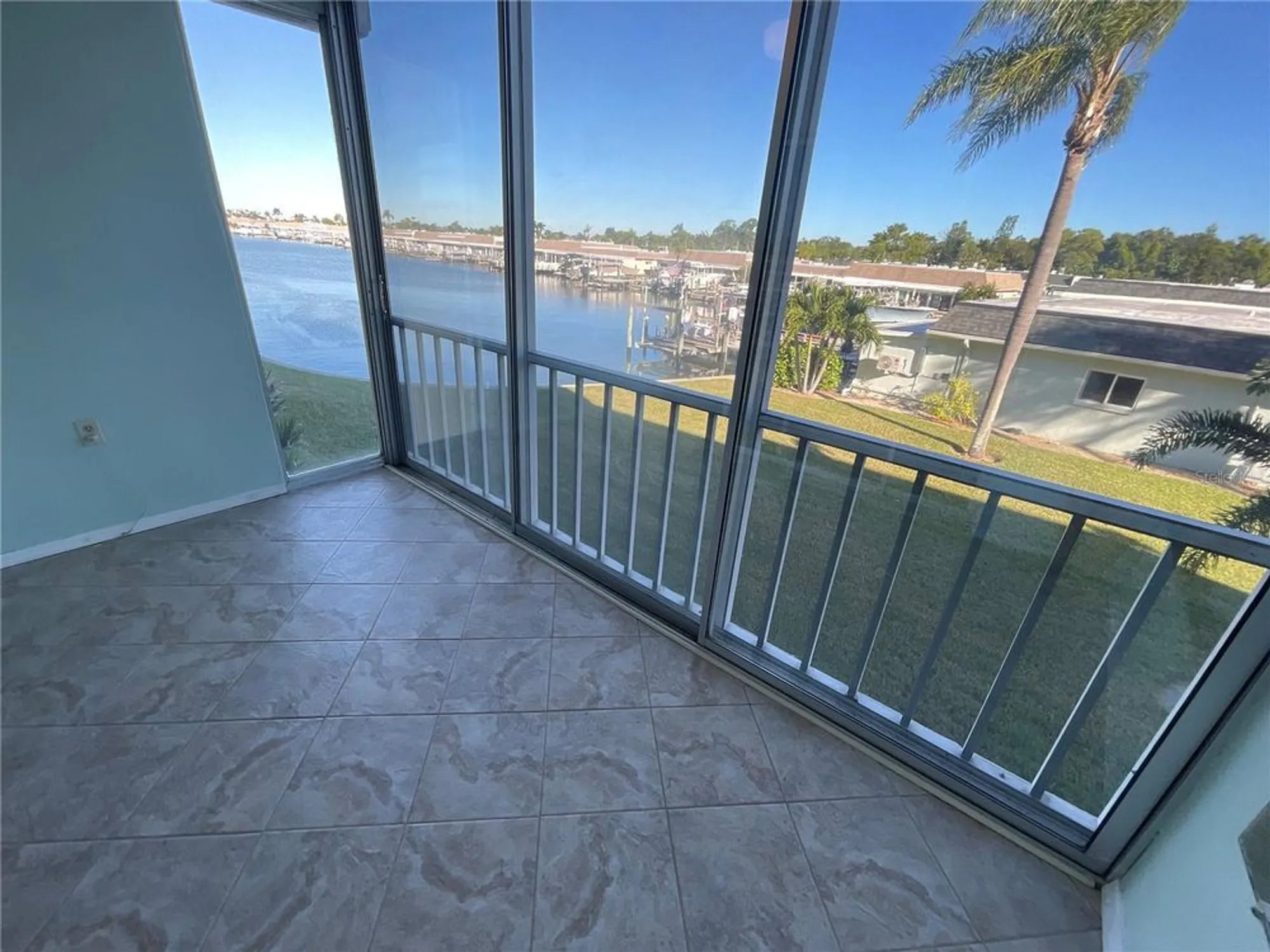 Property Slideshow image 3 of 33 | 1 boca ciega point blvd apt 213, St Petersburg, FL, 33708