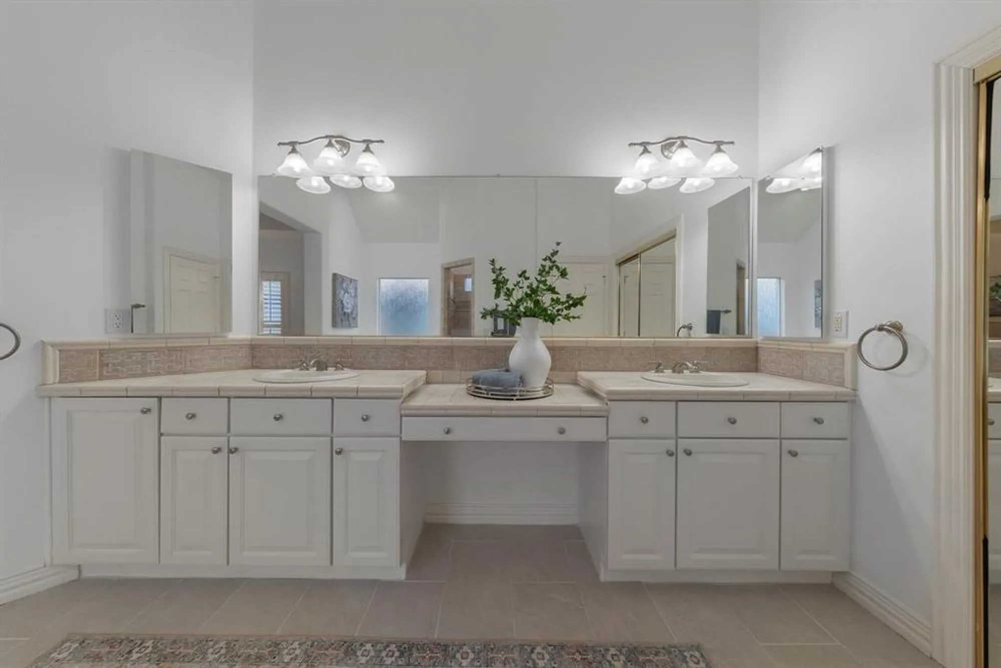 Property Slideshow image 27 of 40 | 10605 murray s johnson st, Denton, TX, 76207