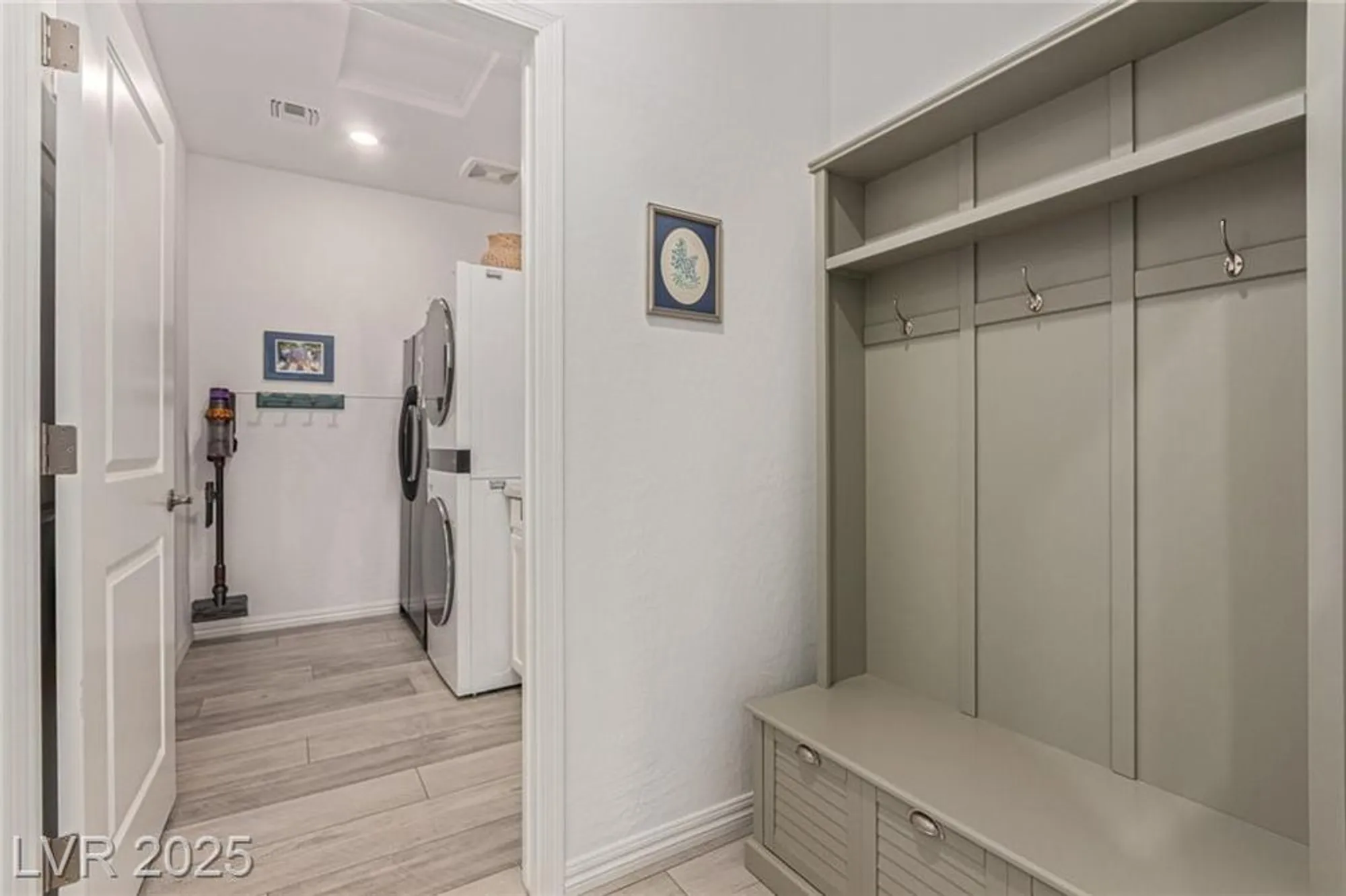 Property Slideshow image 27 of 58 | 29 mirage view dr, Henderson, NV, 89011