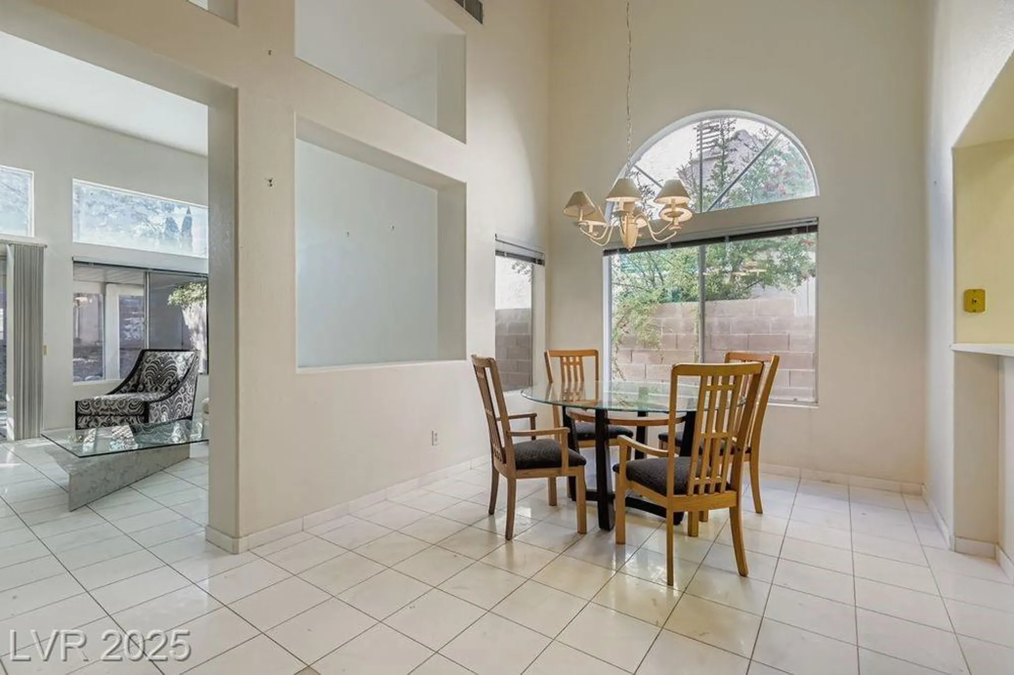 Property Slideshow image 8 of 32 | 4861 alido dr, Las Vegas, NV, 89147