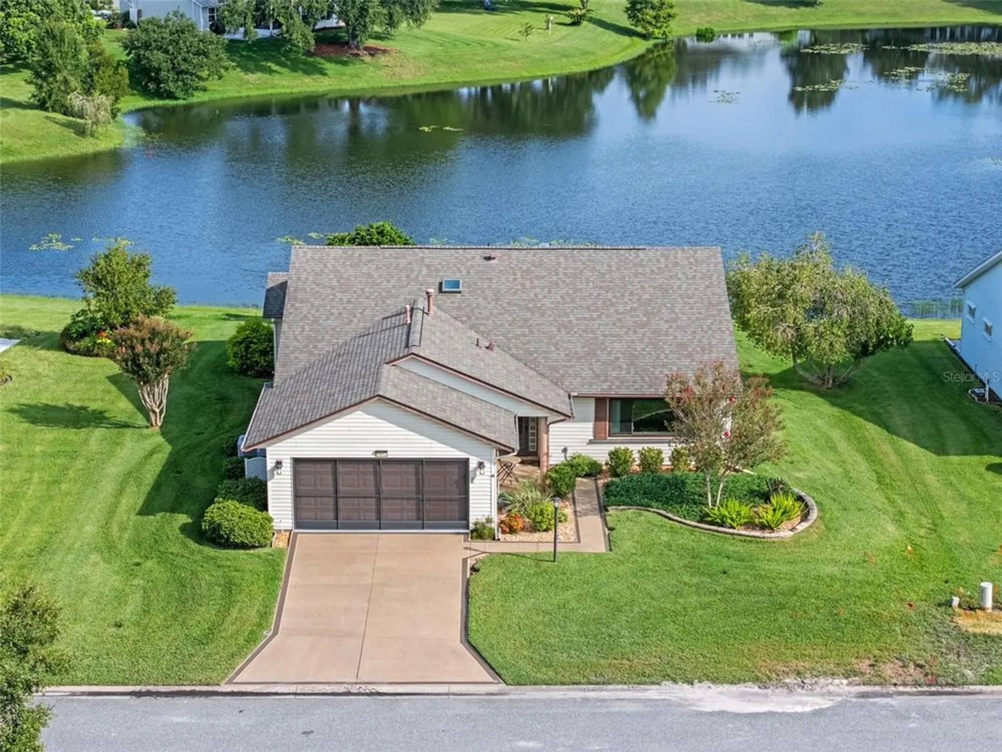 Property Slideshow image 4 of 86 | 26632 evert st, Leesburg, FL, 34748