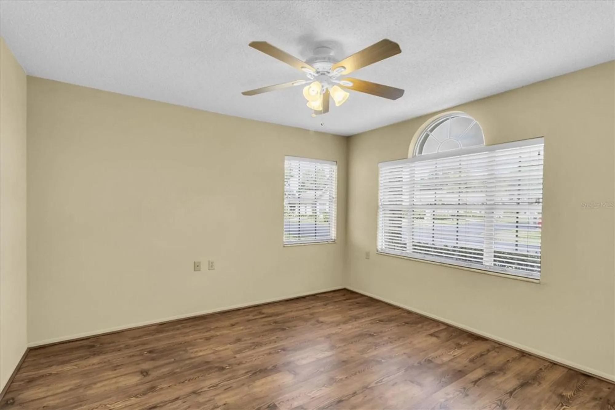 Property Slideshow image 22 of 38 | 4720 sheffield dr # 4720, New Port Richey, FL, 34655