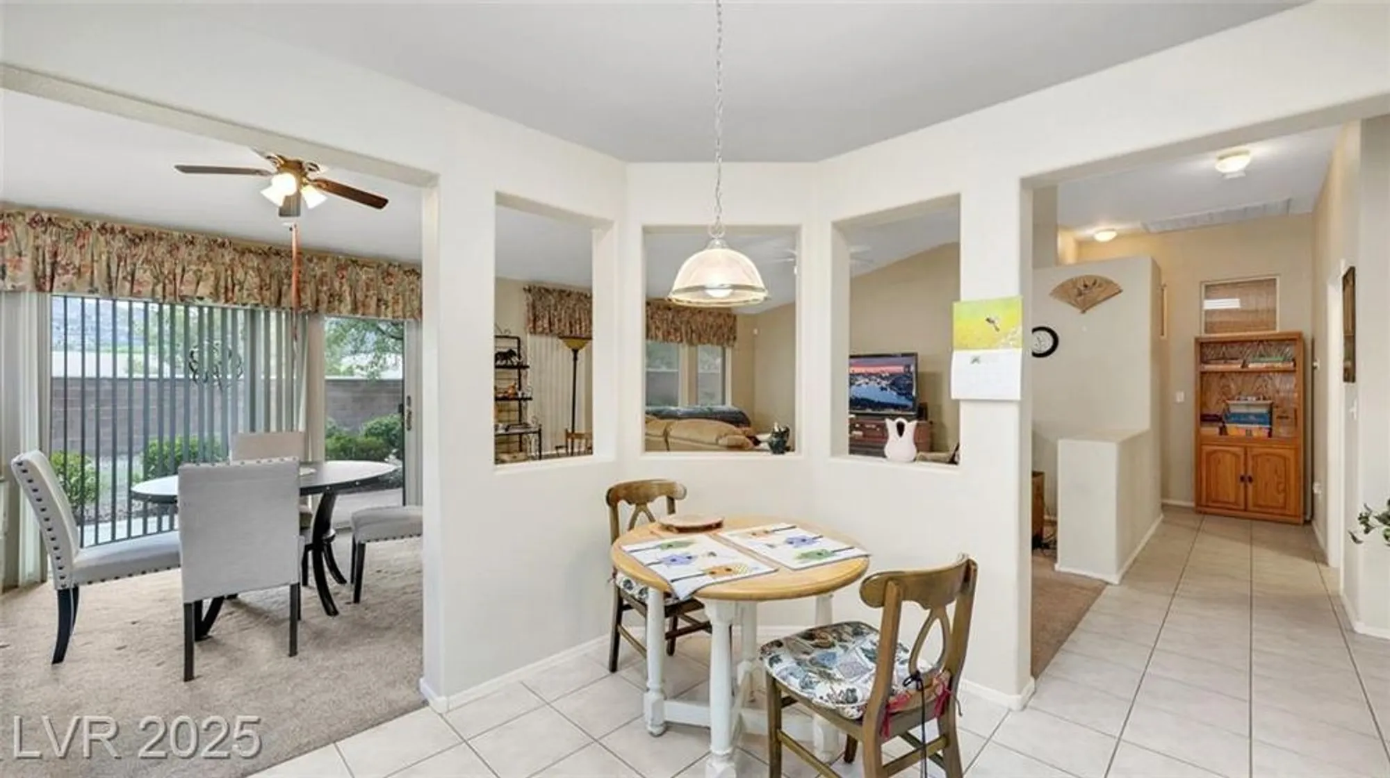 Property Slideshow image 17 of 31 | 2075 joy view ln, Henderson, NV, 89012