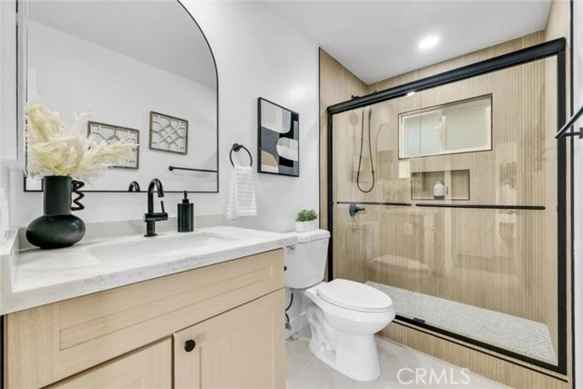 Property Slideshow image 16 of 31 | 25800 coombe hill dr, Menifee, CA, 92586