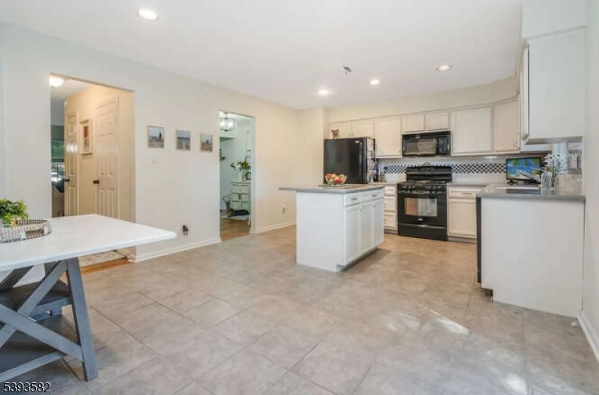 Property Slideshow image 5 of 17 | 54 pembroke dr, Mendham, NJ, 07945