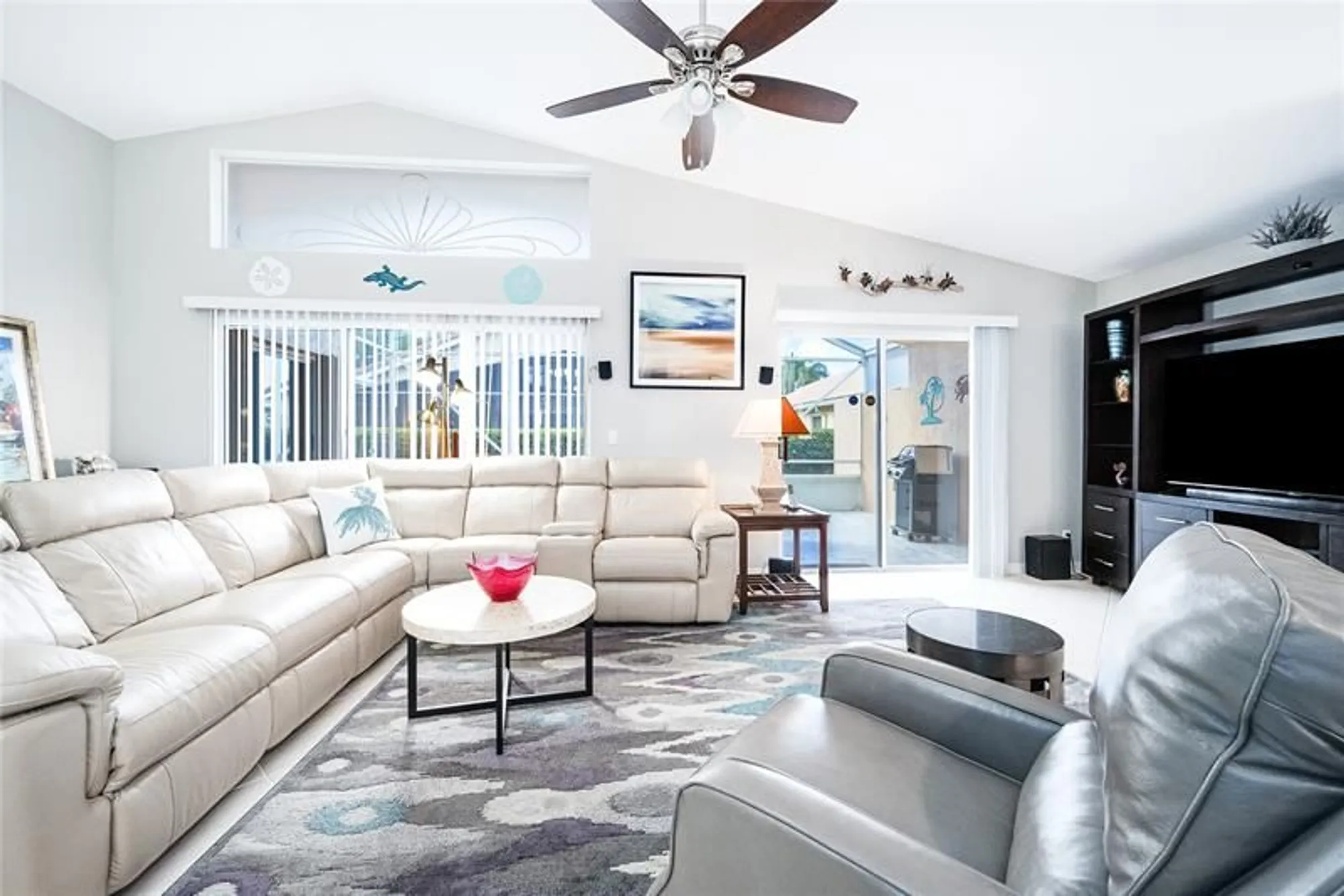 Property Slideshow image 12 of 50 | 13851 via vittoria, Delray Beach, FL, 33446