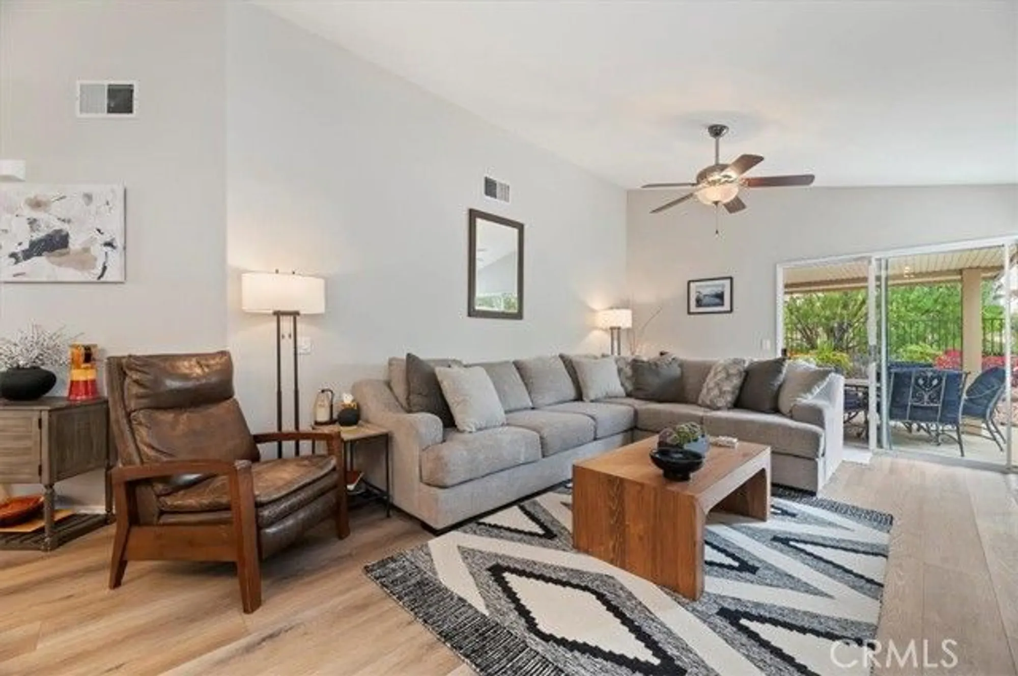 Property Slideshow image 18 of 59 | 23975 via pamilla, Murrieta, CA, 92562