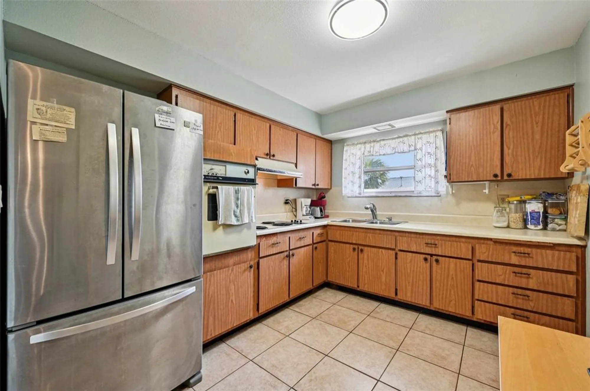 Property Slideshow image 8 of 48 | 722 tam o shanter ave, Sun City Center, FL, 33573