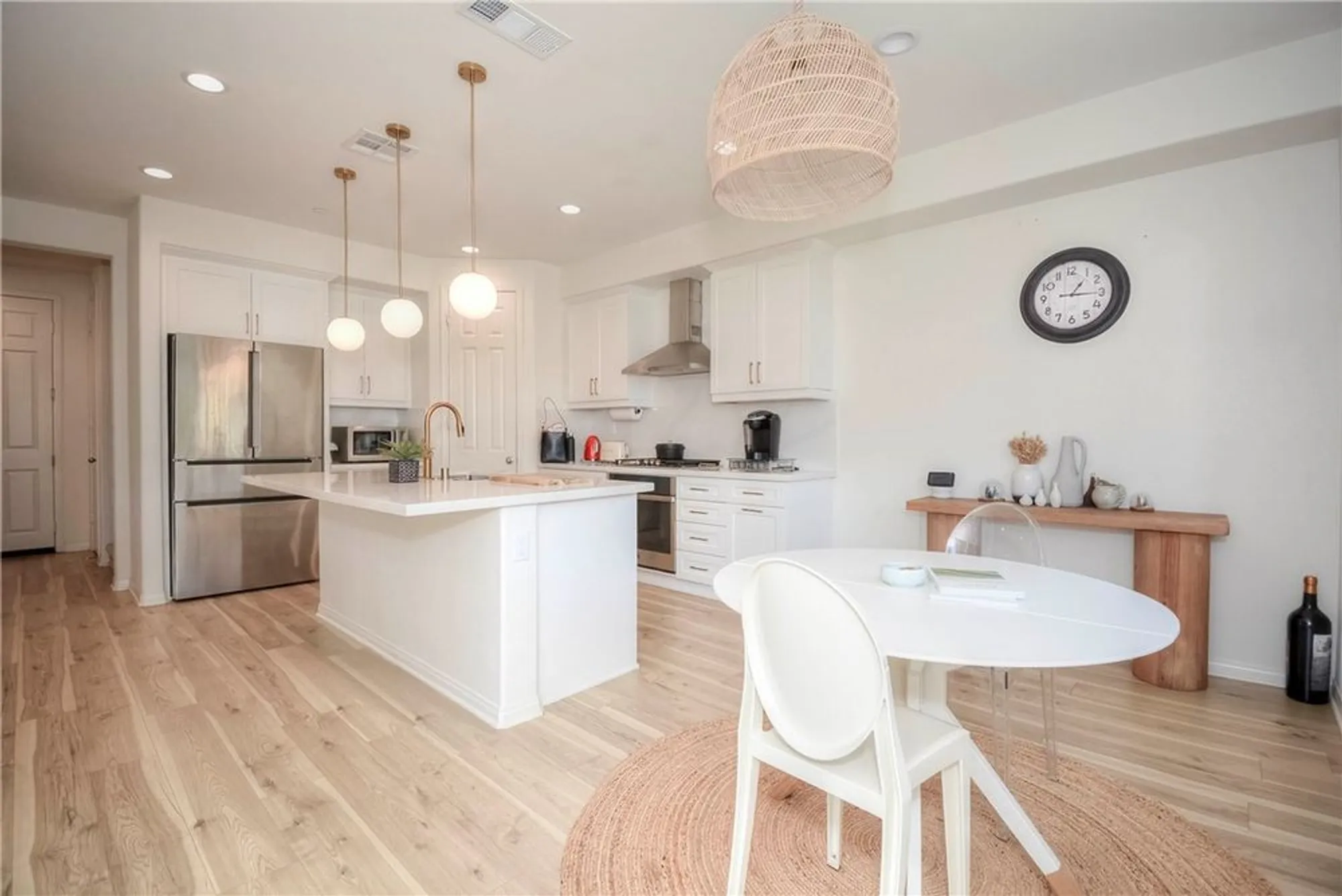 Property Slideshow image 16 of 45 | 24218 hillcrest dr, Corona, CA, 92883