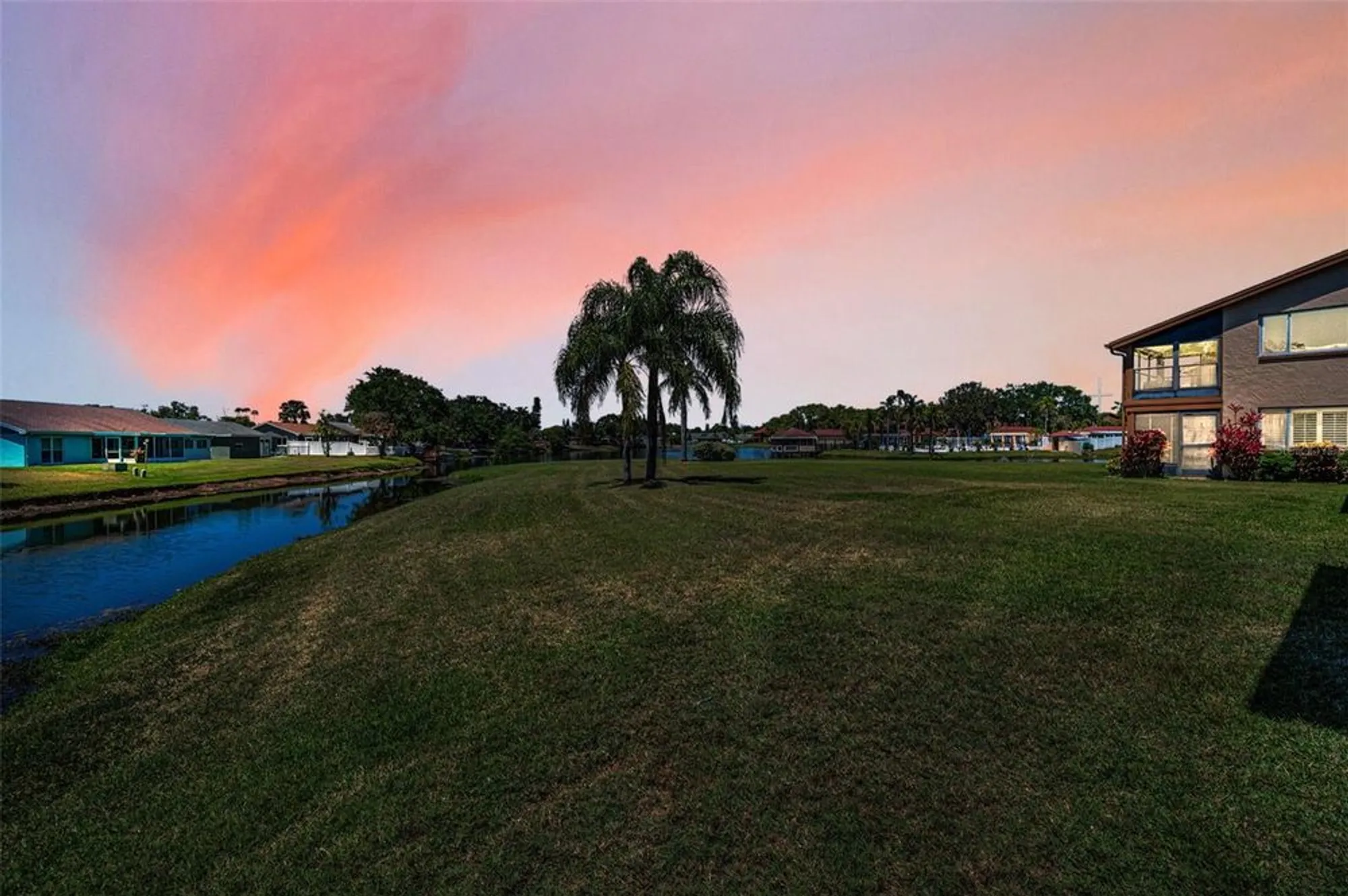 Property Slideshow image 3 of 89 | 3847 lighthouse way # 3847, New Port Richey, FL, 34652