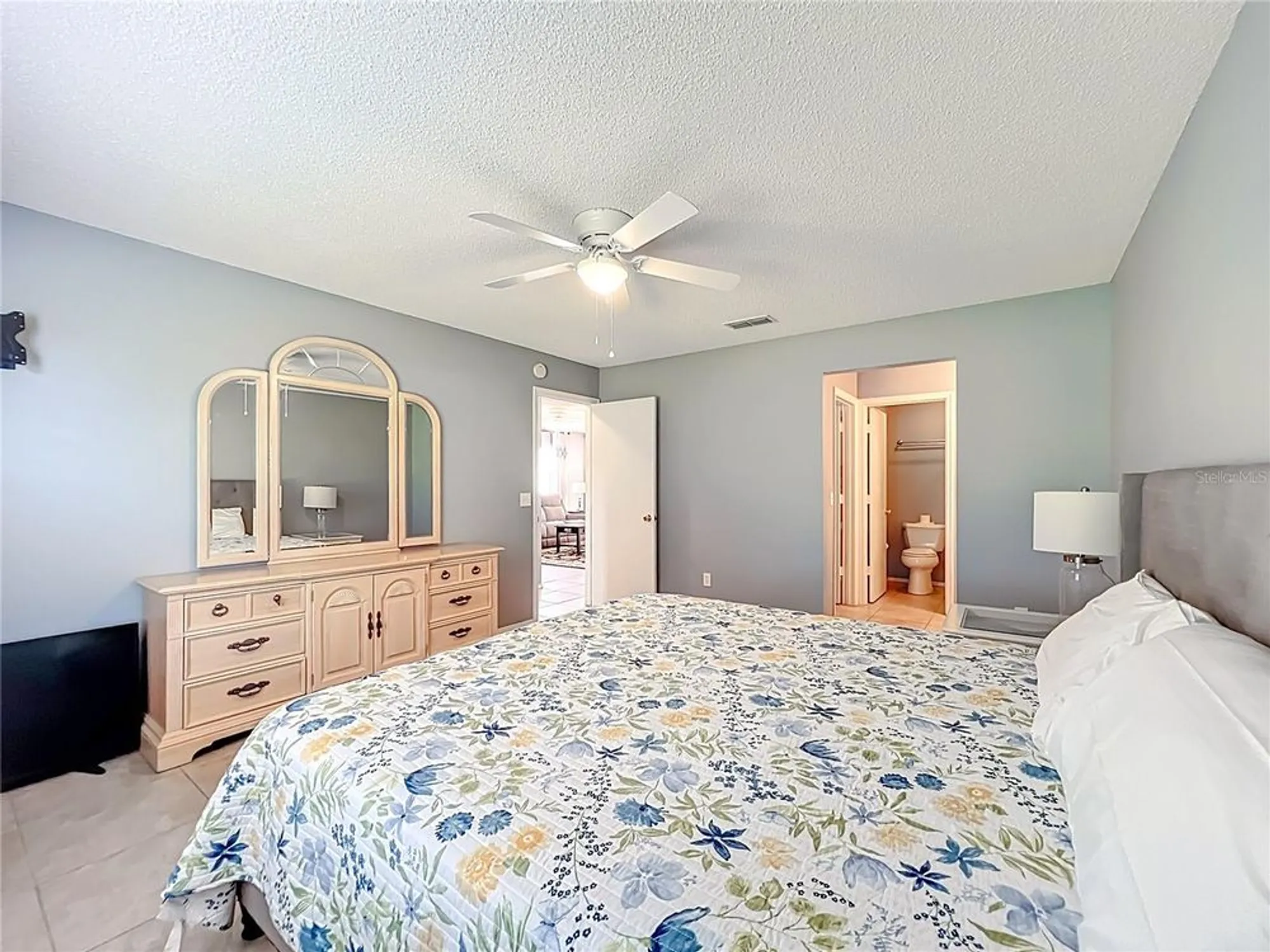 Property Slideshow image 30 of 42 | 2140 estevez dr, The Villages, FL, 32159