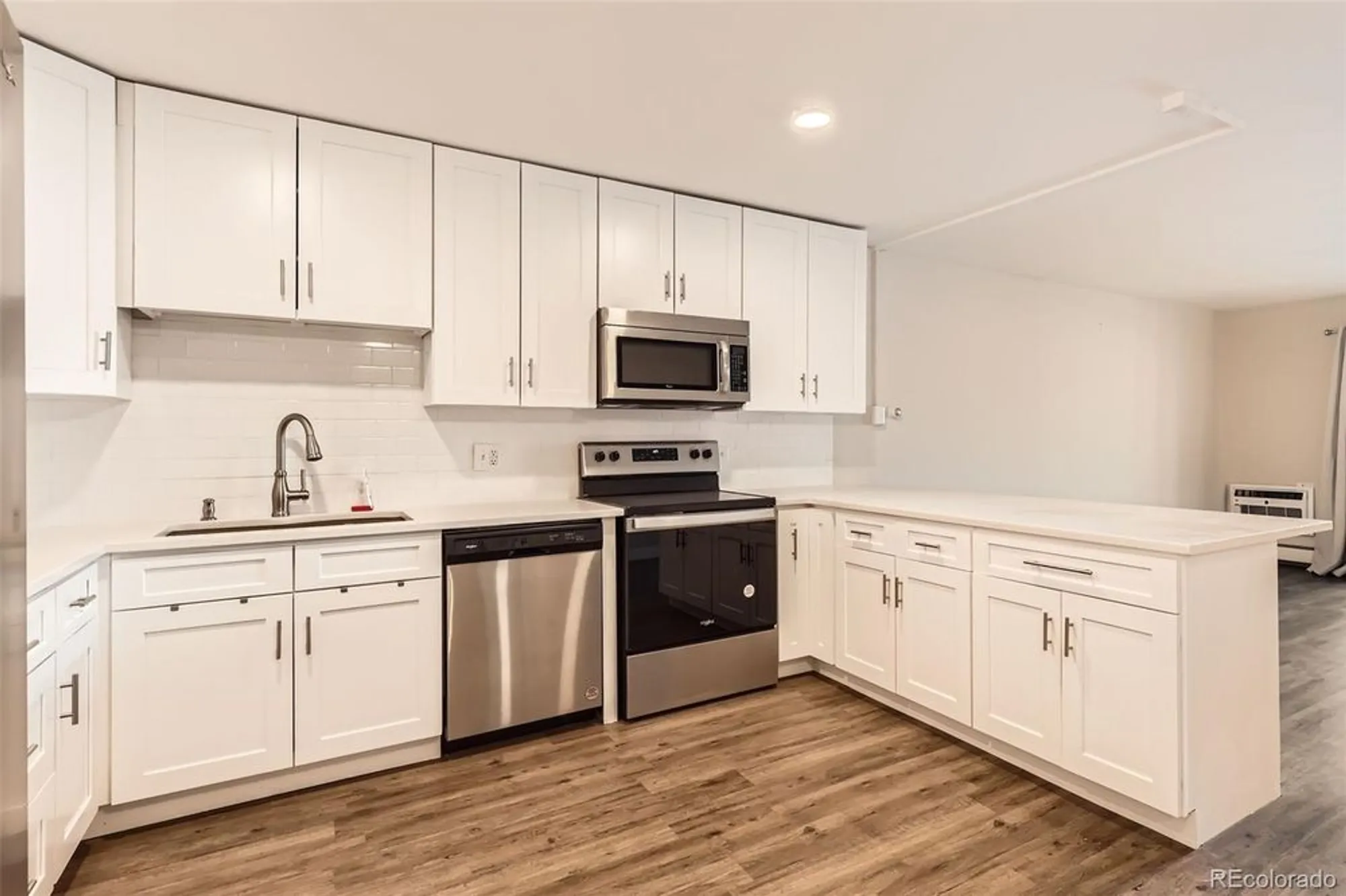 Property Slideshow image 14 of 19 | 9300 e center ave apt 3a, Denver, CO, 80247