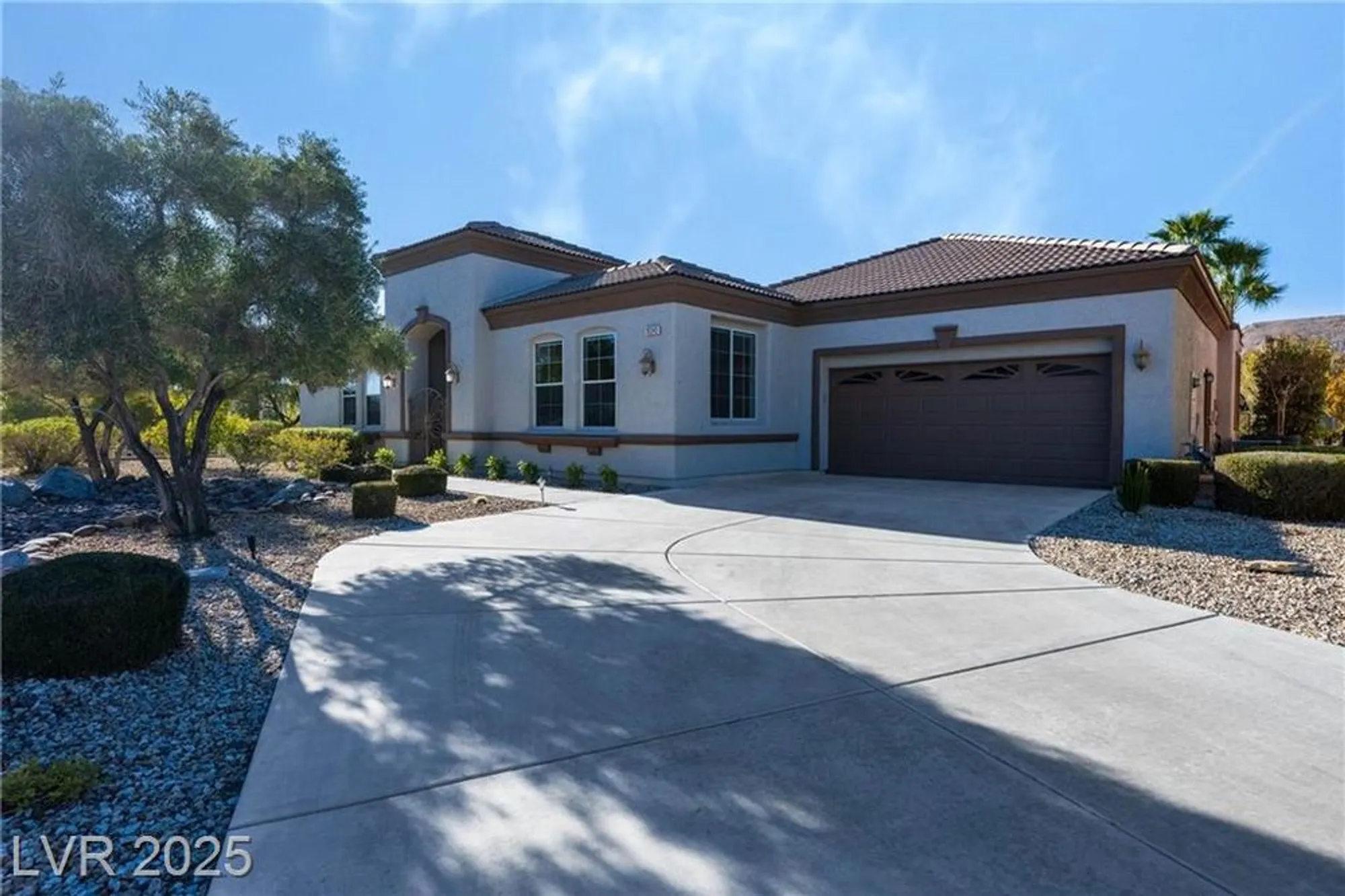 Property Slideshow image 3 of 54 | 10243 cantiamo ct, Las Vegas, NV, 89135