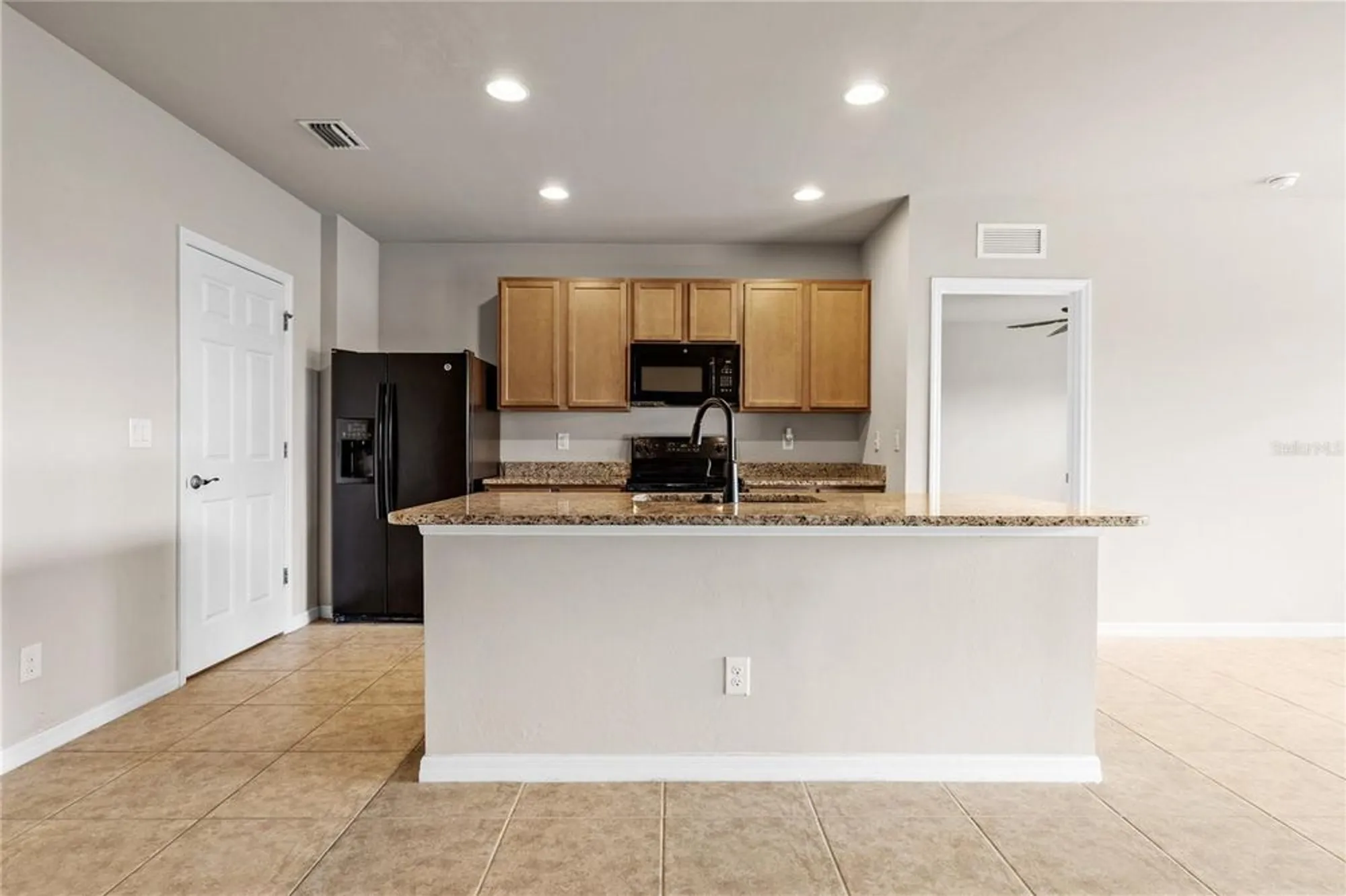 Property Slideshow image 35 of 48 | 15268 yellow wood dr, Alva, FL, 33920