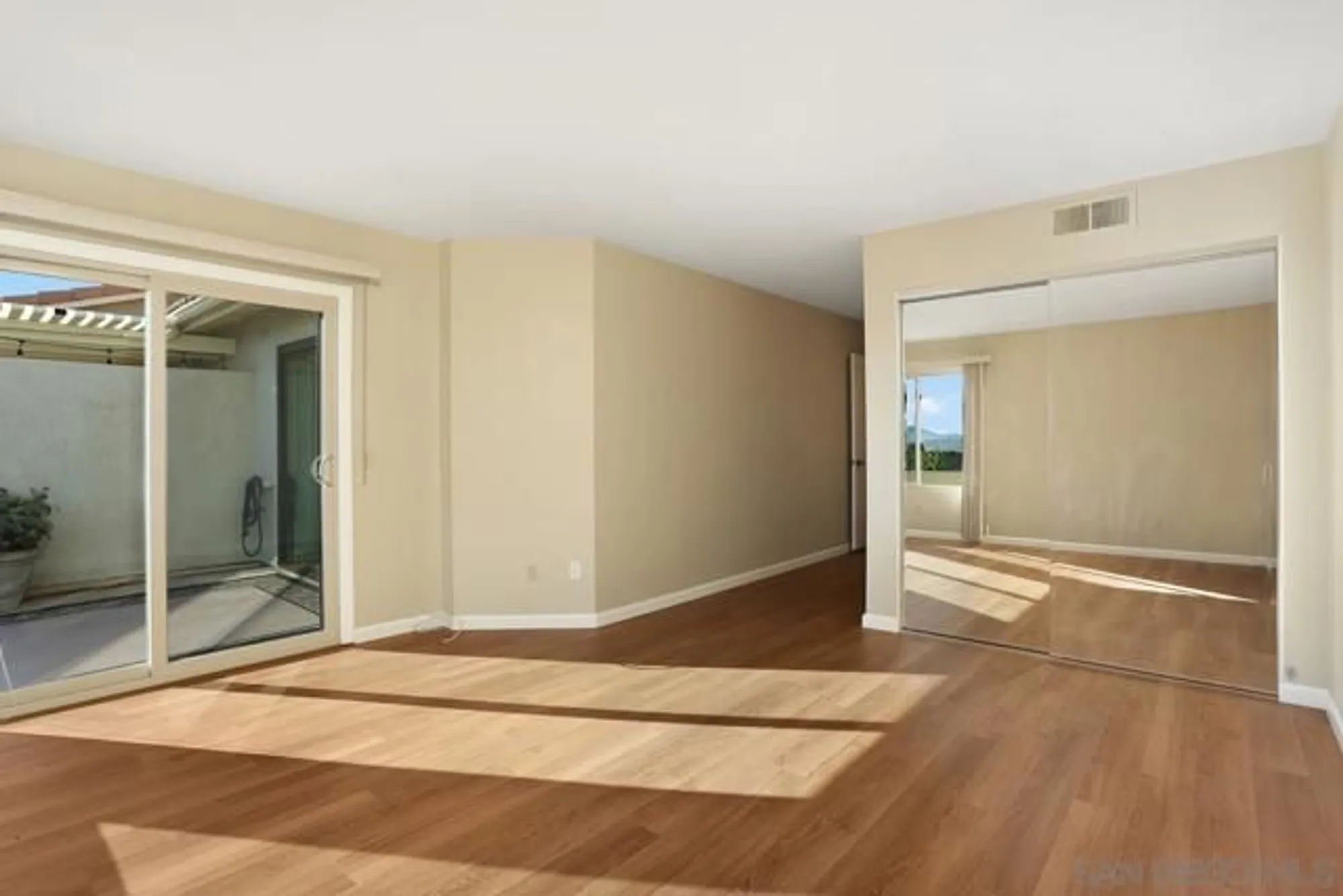 Property Slideshow image 24 of 50 | 12725 via nasca, San Diego, CA, 92128