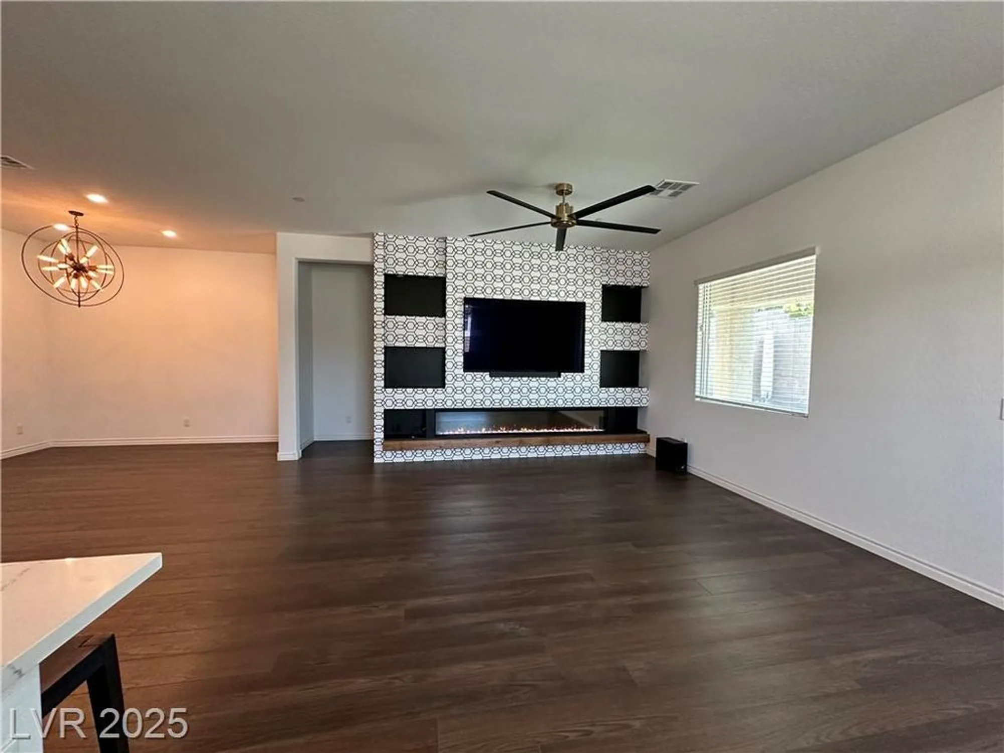 Property Slideshow image 11 of 32 | 461 arches park ave, Henderson, NV, 89011