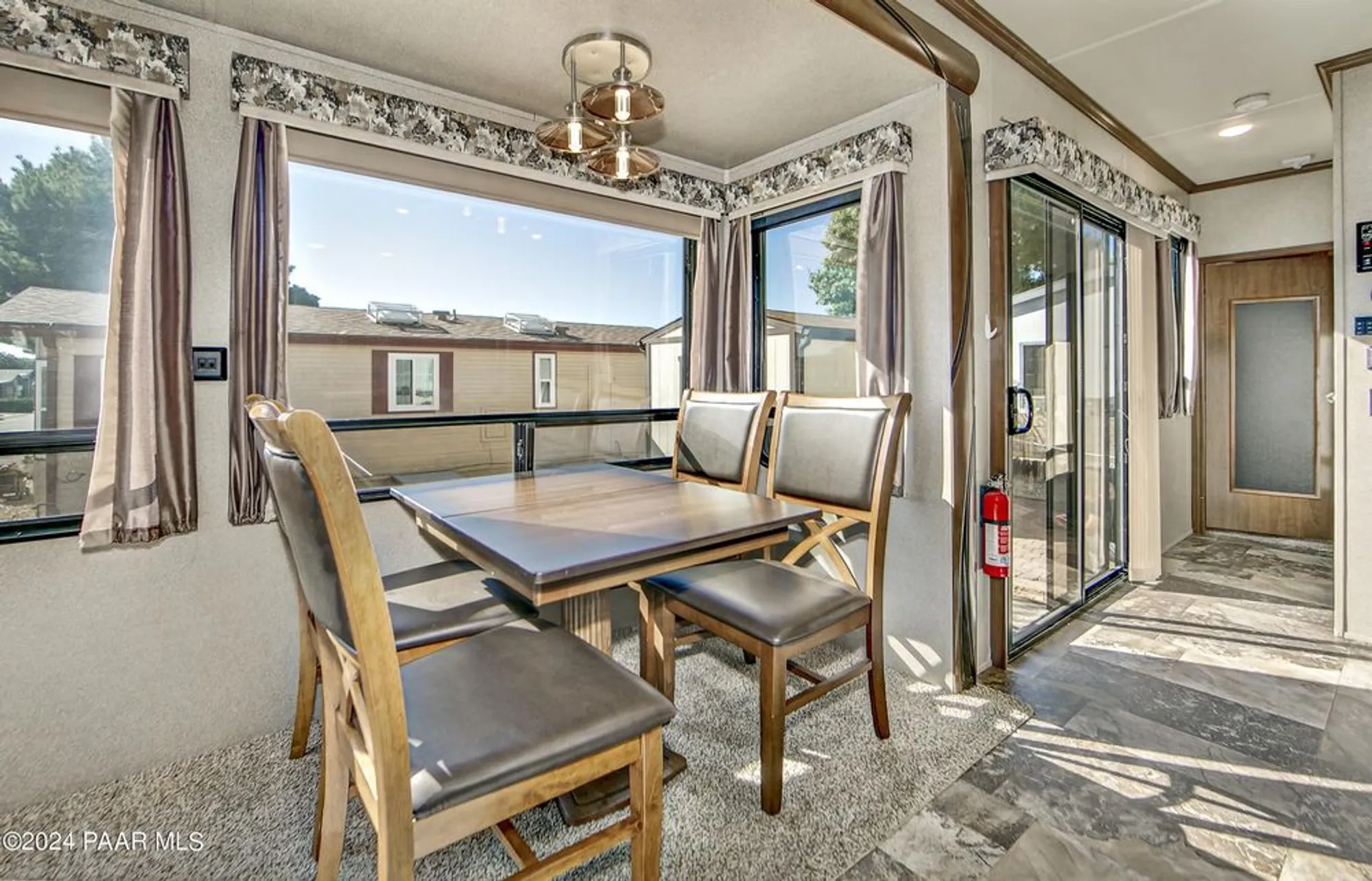 Property Slideshow image 8 of 17 | 850 n ponderosa pine dr, Prescott Valley, AZ, 86327