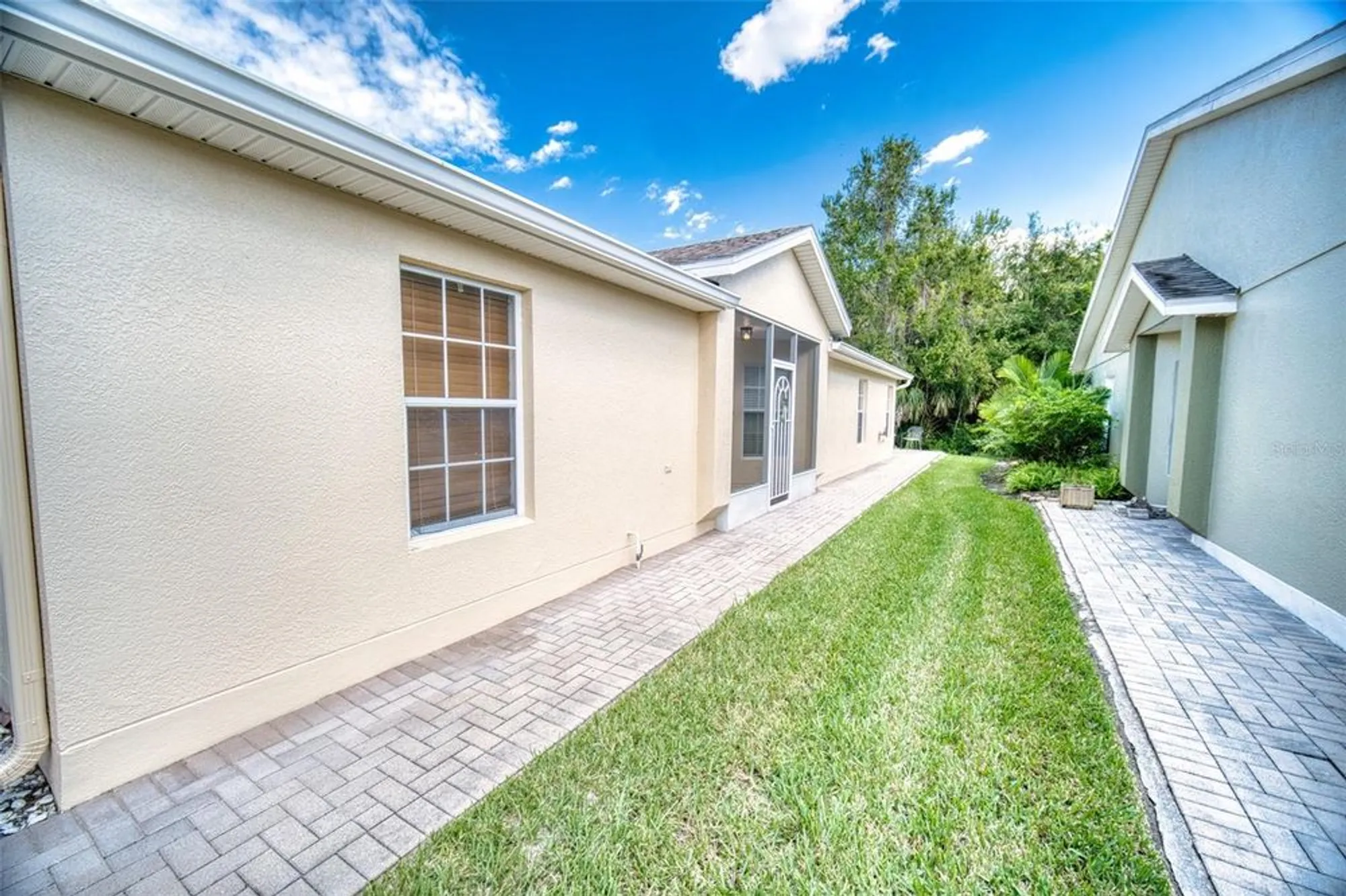 Property Slideshow image 7 of 30 | 777 vineyard way, Poinciana, FL, 34759