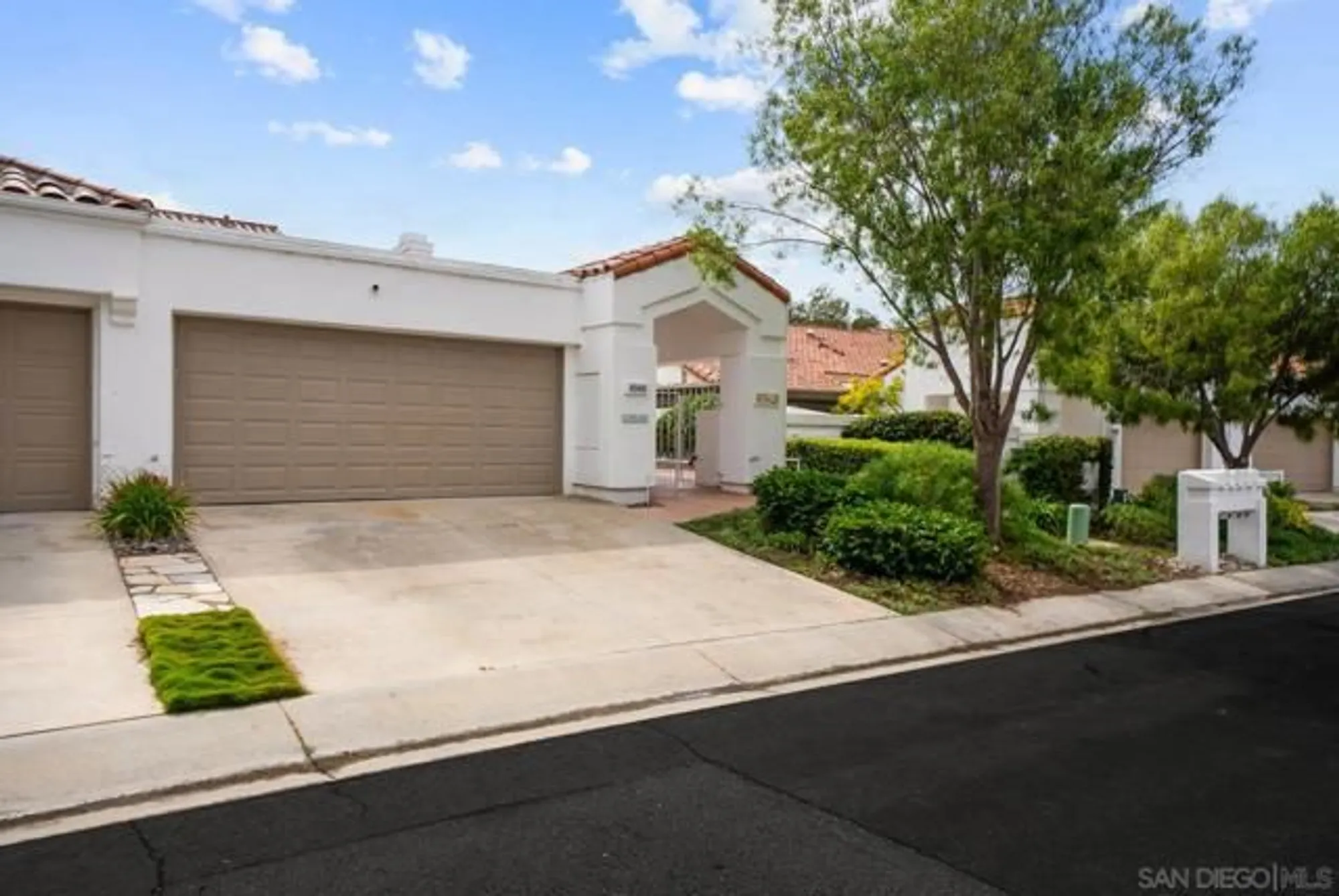 Property Slideshow image 7 of 29 | 4946 kalamis way, Oceanside, CA, 92056