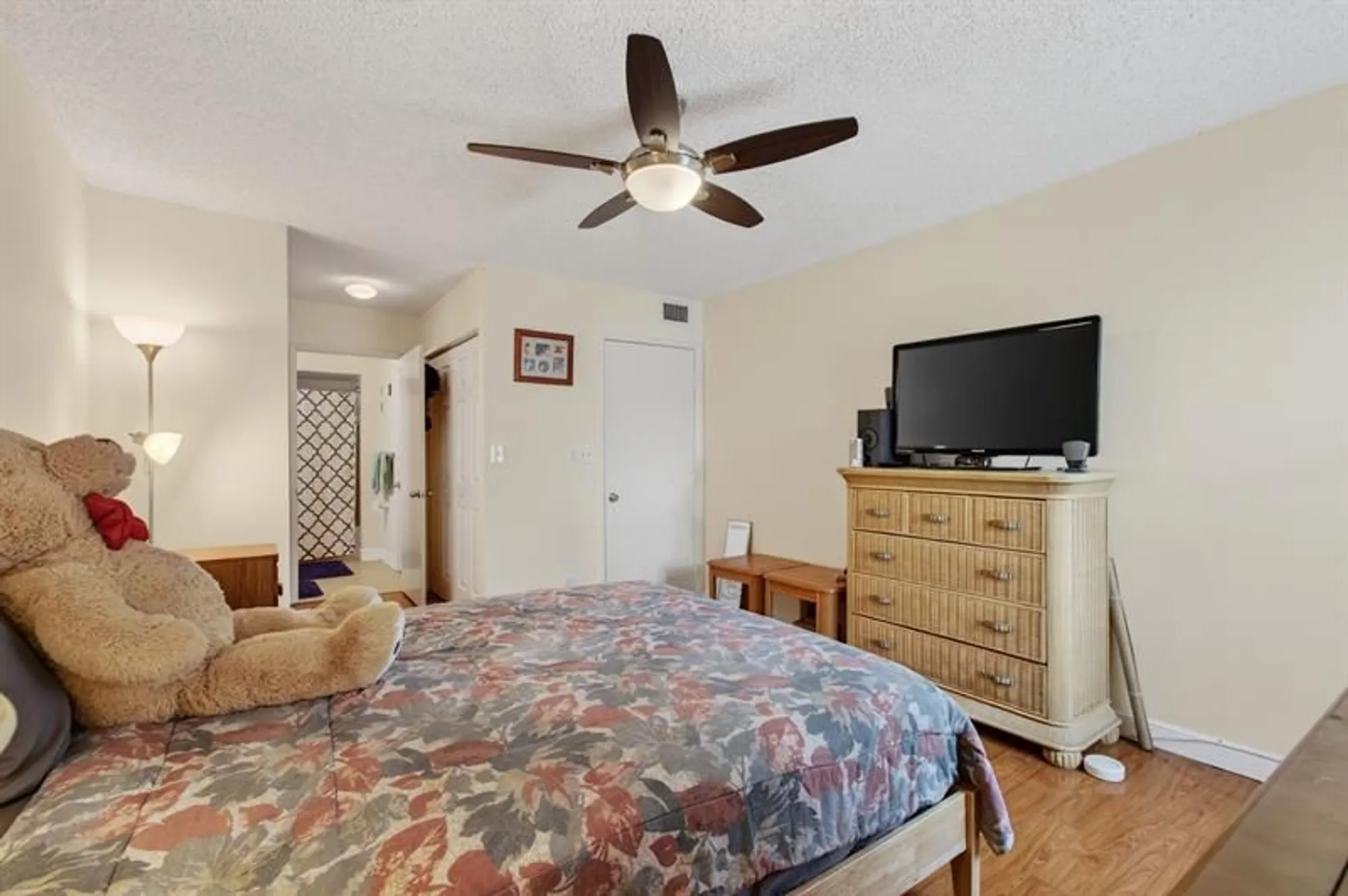 Property Slideshow image 47 of 67 | 19000 stewart cir apt 4, Boca Raton, FL, 33496