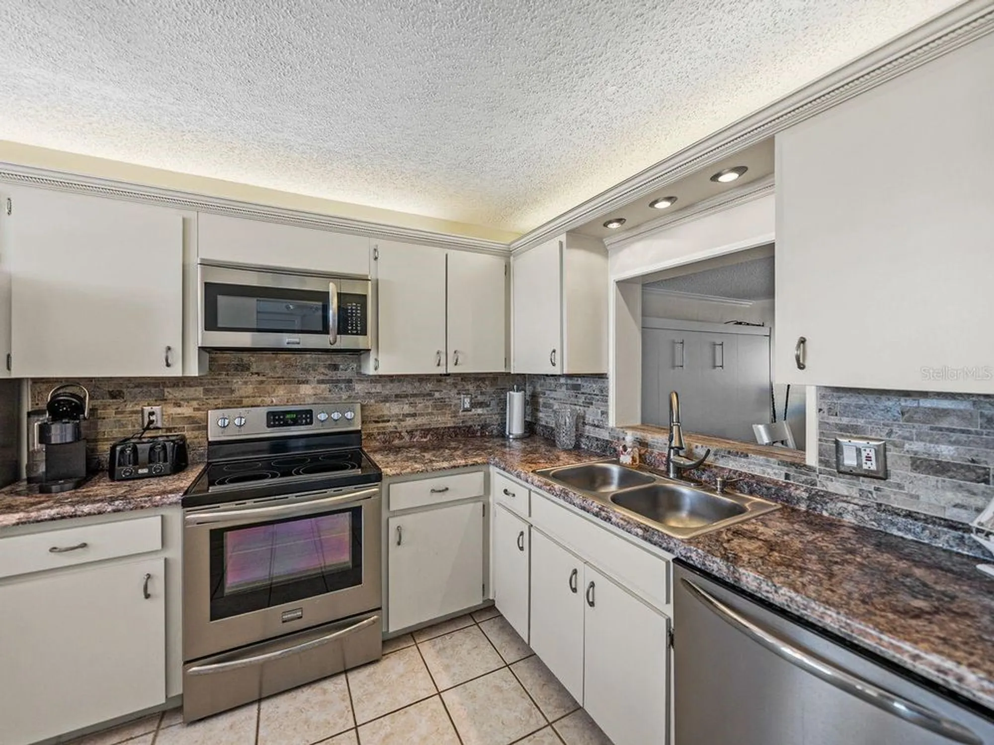 Property Slideshow image 5 of 80 | 7600 sun island dr 703, South Pasadena, FL, 33707