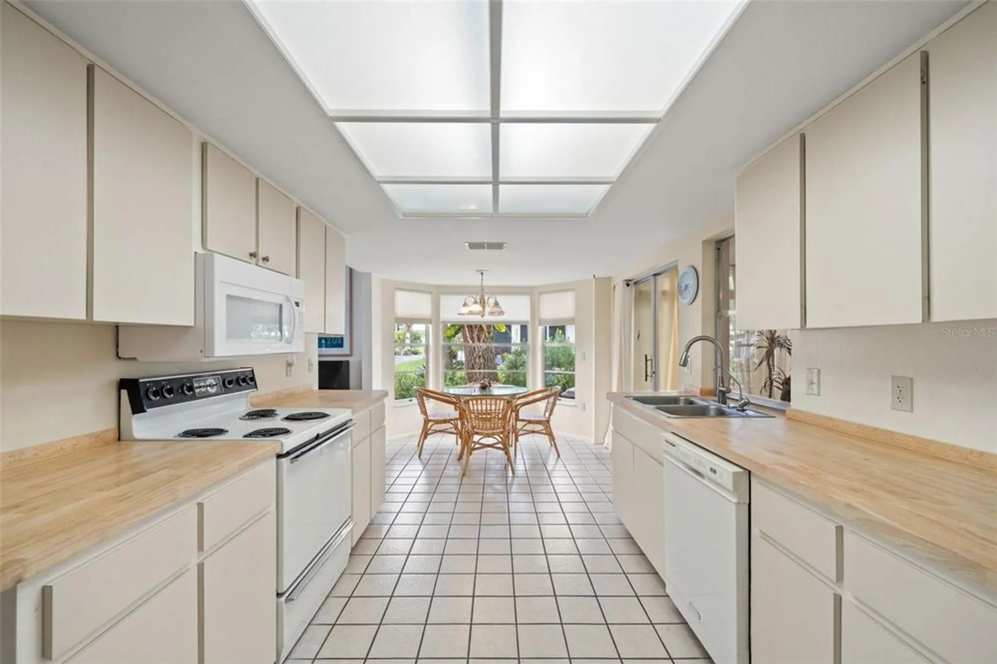 Property Slideshow image 28 of 67 | 6404 lost tree ln, Spring Hill, FL, 34606
