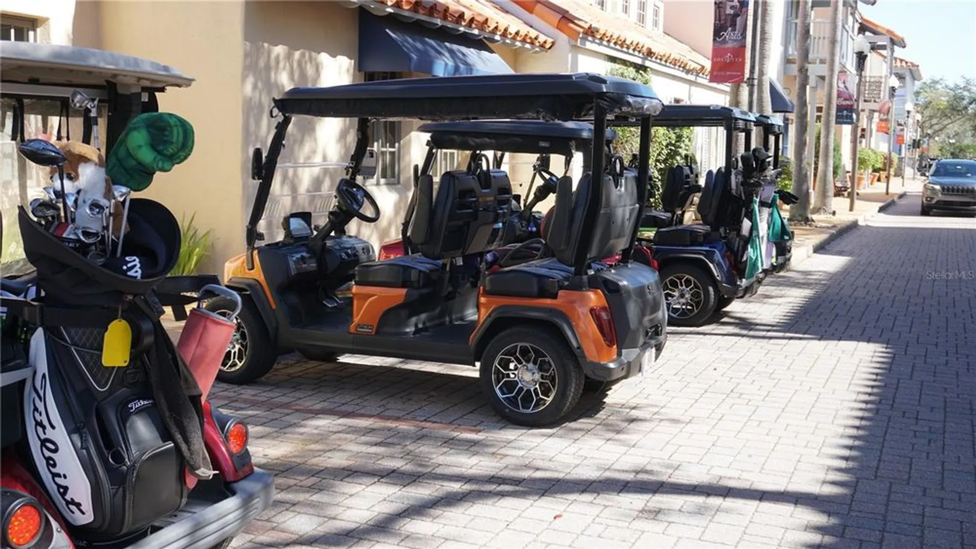 Property Slideshow image 29 of 32 | 156 grand canal dr, Poinciana, FL, 34759