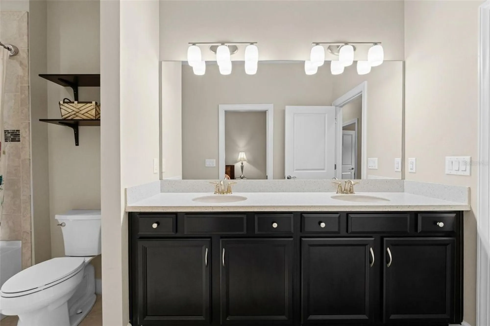 Property Slideshow image 34 of 59 | 10413 highland park pl, Palmetto, FL, 34221