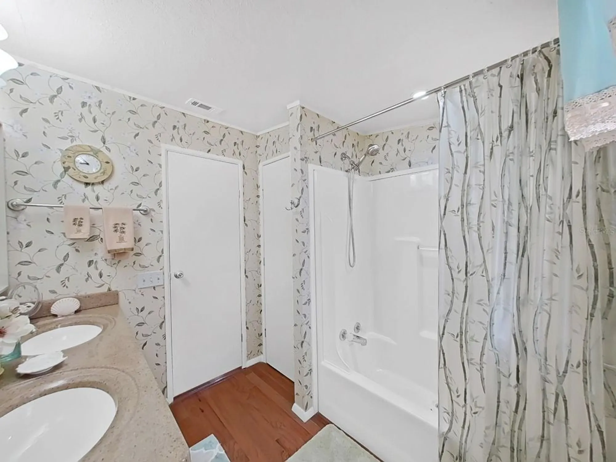 Property Slideshow image 34 of 48 | 1750 fox hill dr, Lakeland, FL, 33810