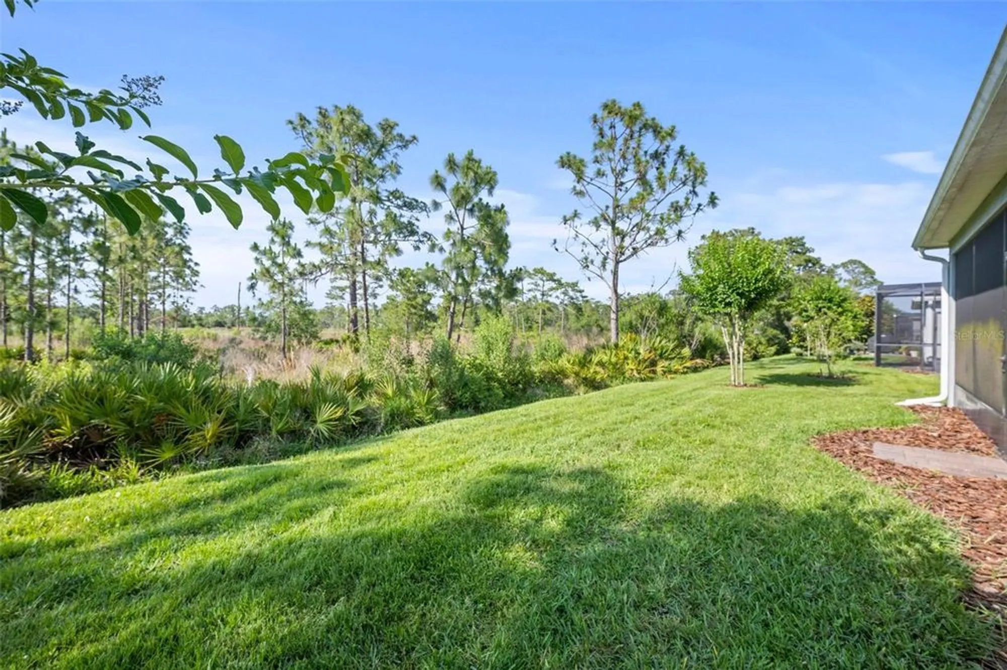 Property Slideshow image 24 of 30 | 1069 avery meadows way, Deland, FL, 32724