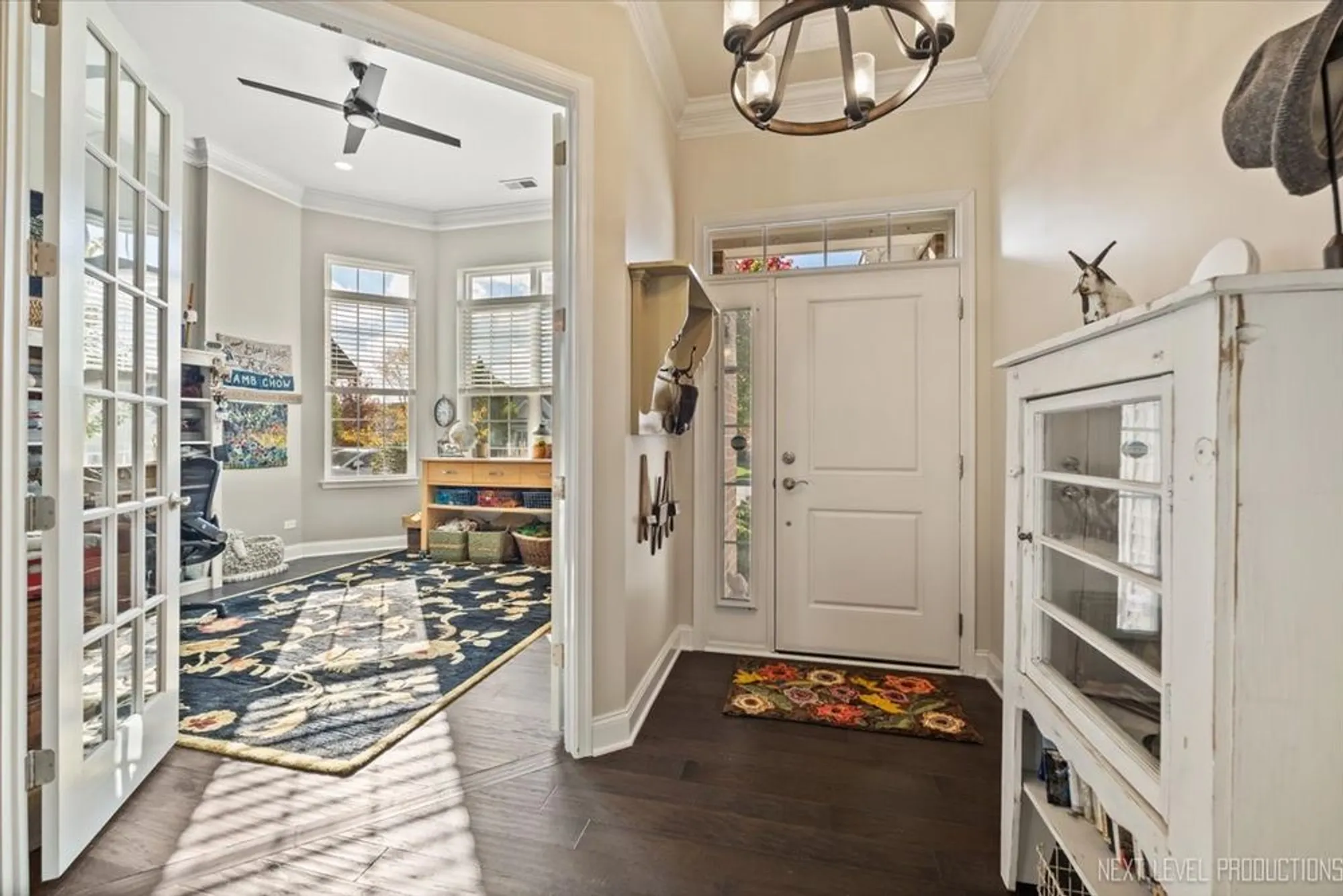 Property Slideshow image 5 of 31 | 3870 crooked creek dr, Elgin, IL, 60124