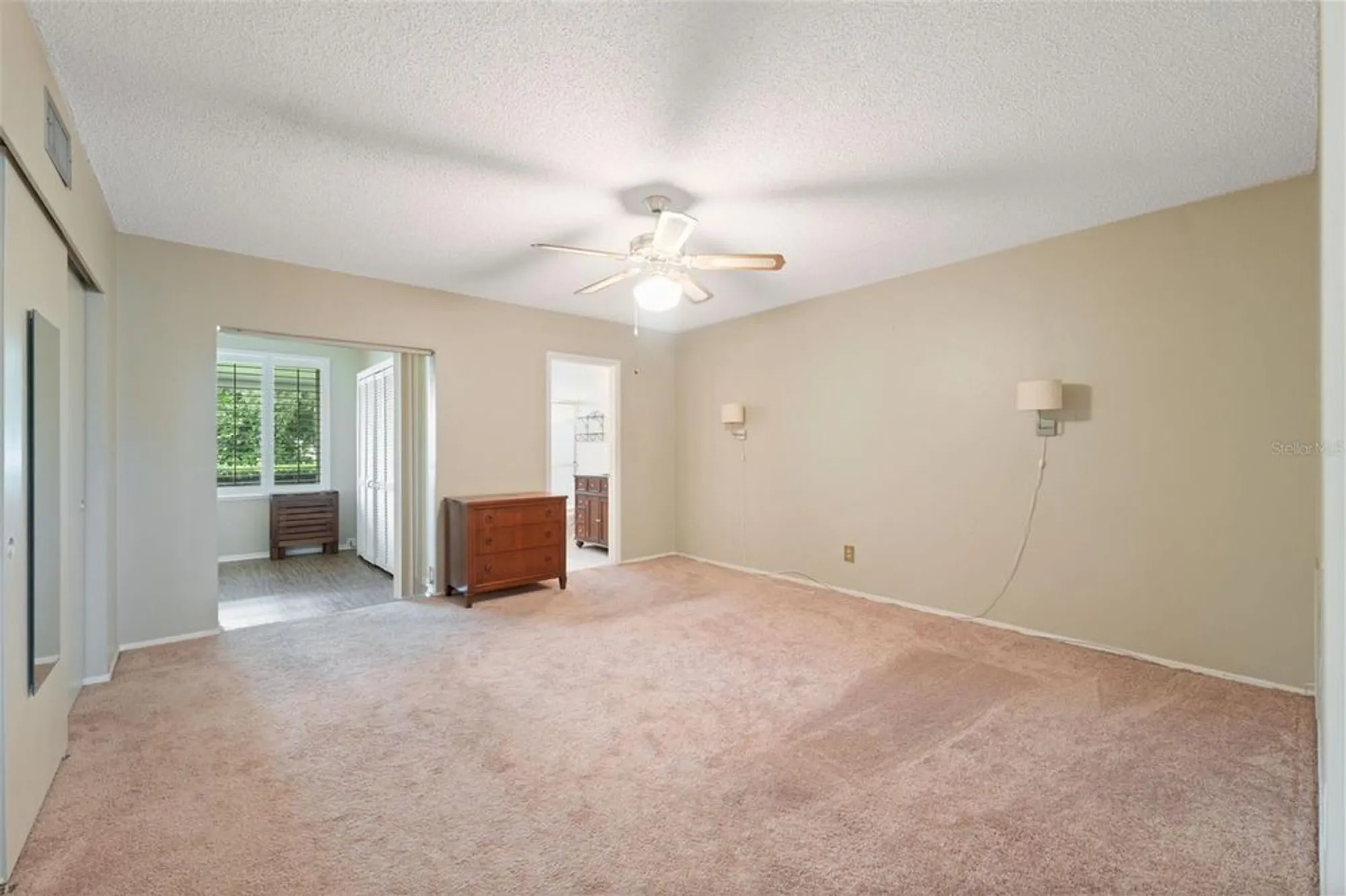 Property Slideshow image 16 of 31 | 2430 florentine way 6, Clearwater, FL, 33763