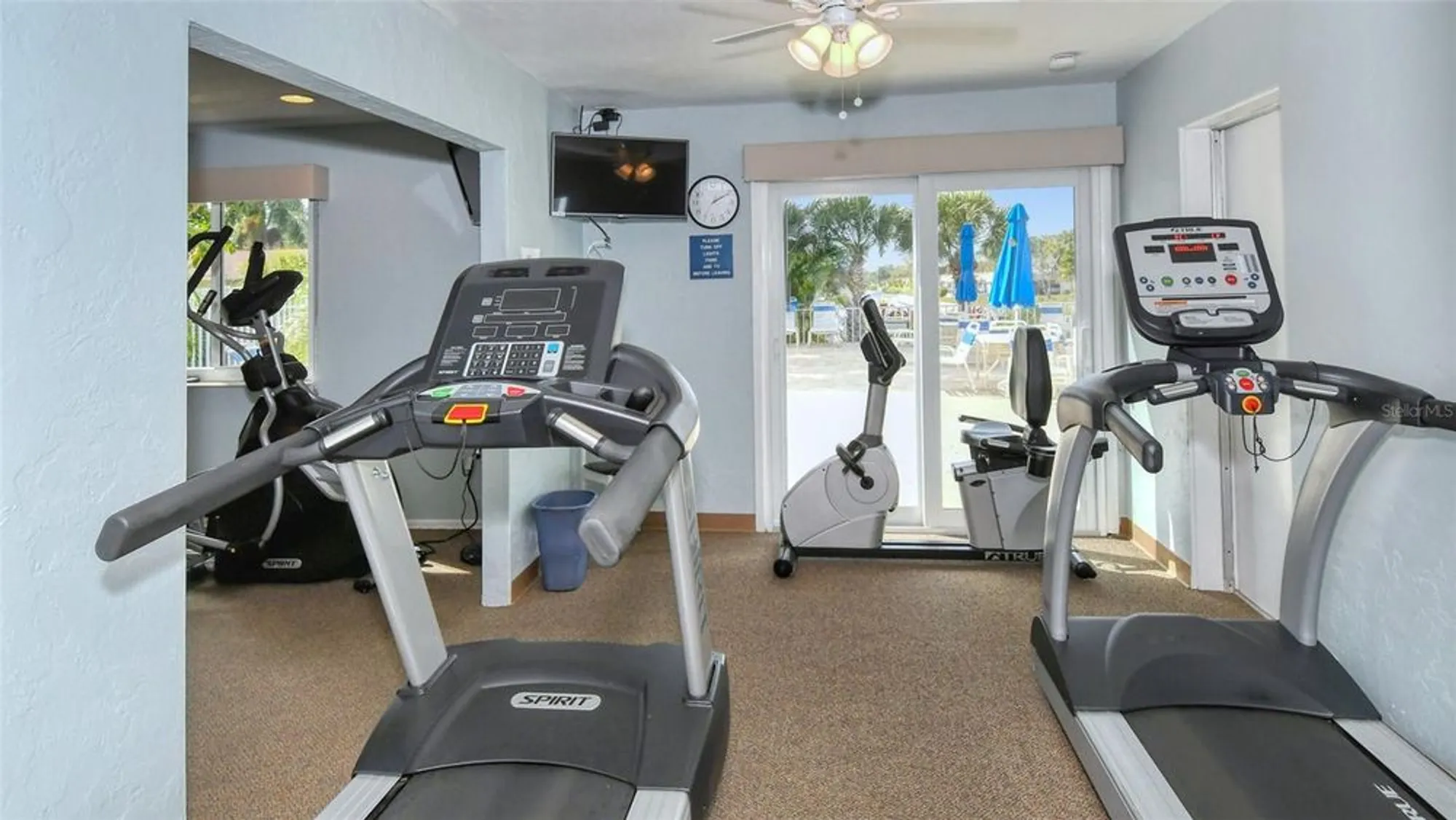 Property Slideshow image 71 of 86 | 2016 riverbluff pkwy v328, Sarasota, FL, 34231