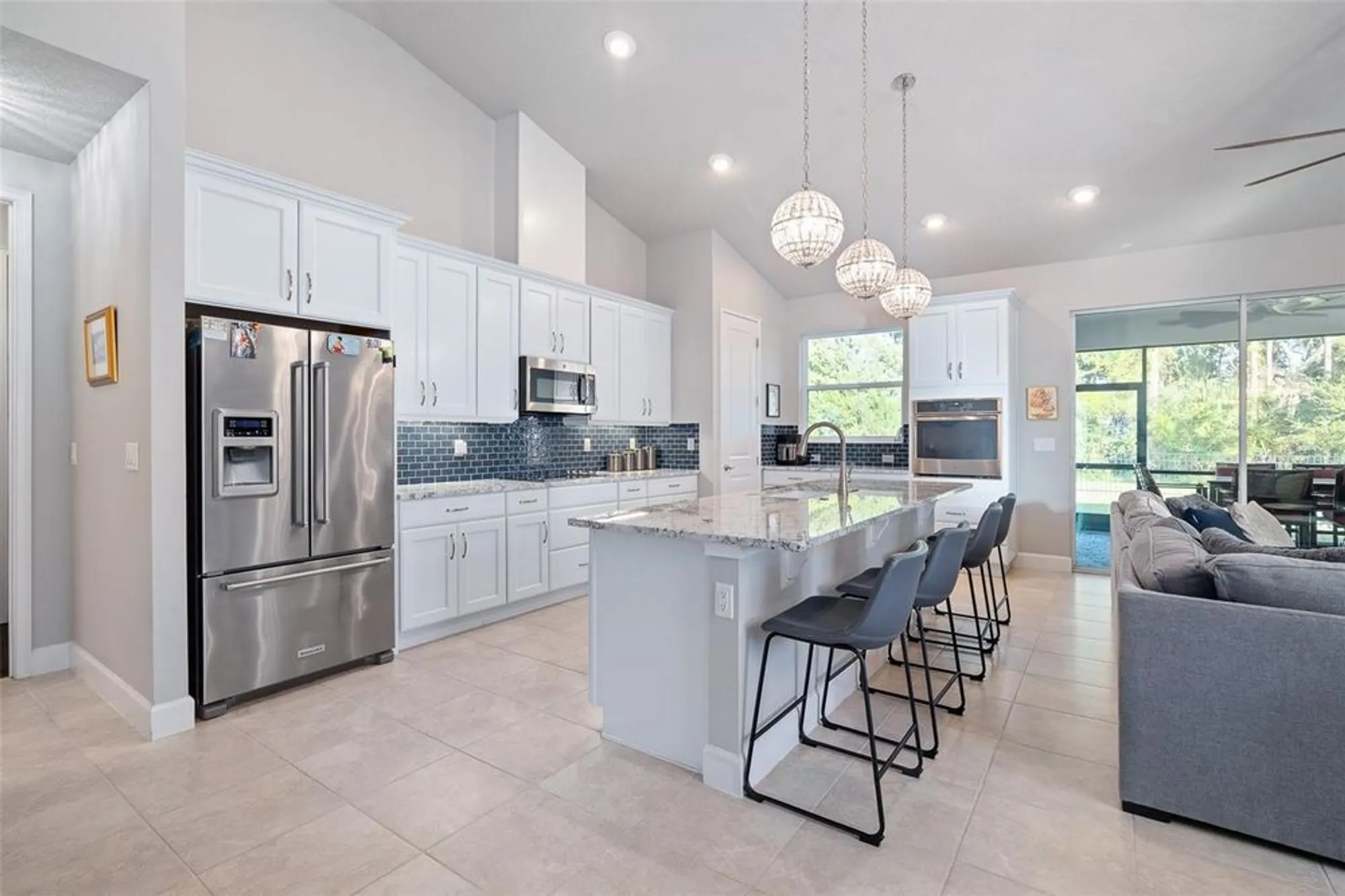 Property Slideshow image 15 of 65 | 823 creekwood dr, Ormond Beach, FL, 32174