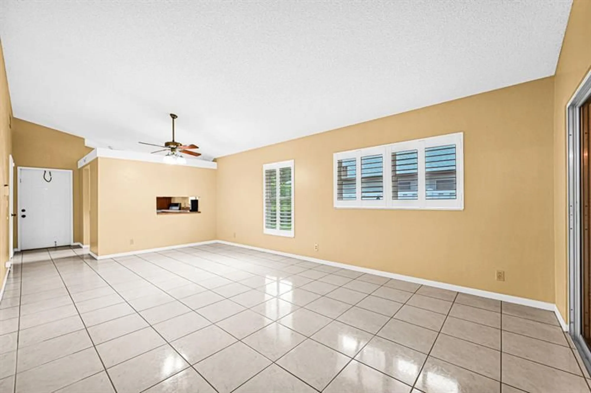 Property Slideshow image 5 of 49 | 8943 sunscape ln # 8943, Boca Raton, FL, 33496