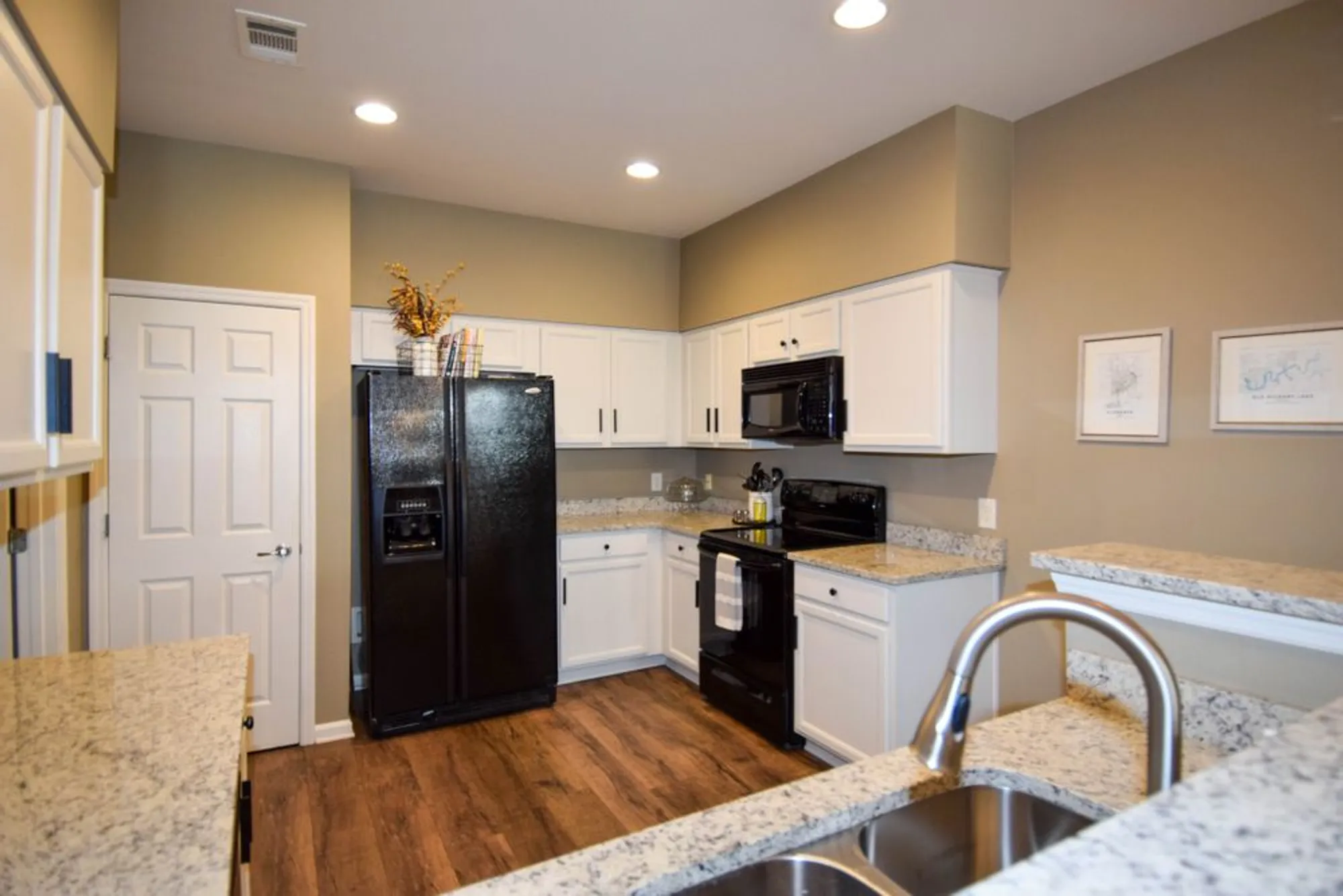 Property Slideshow image 31 of 55 | 825 browns ln, Gallatin, TN, 37066