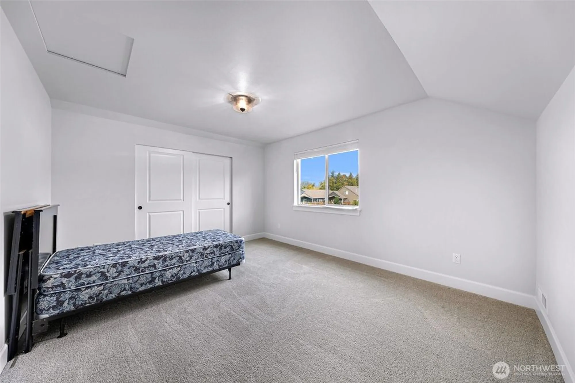 Property Slideshow image 28 of 32 | 1396 woods point loop, Ferndale, WA, 98248