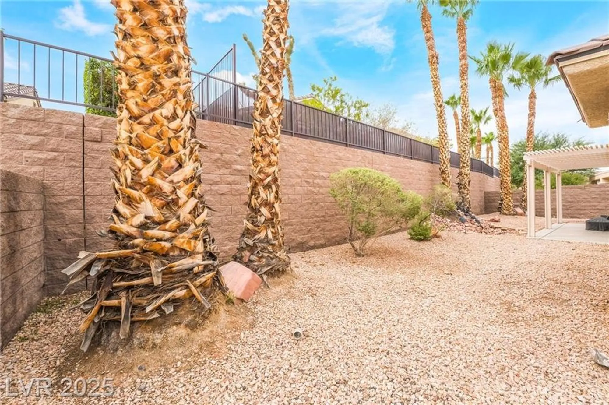 Property Slideshow image 44 of 58 | 2539 evansville ave, Henderson, NV, 89052