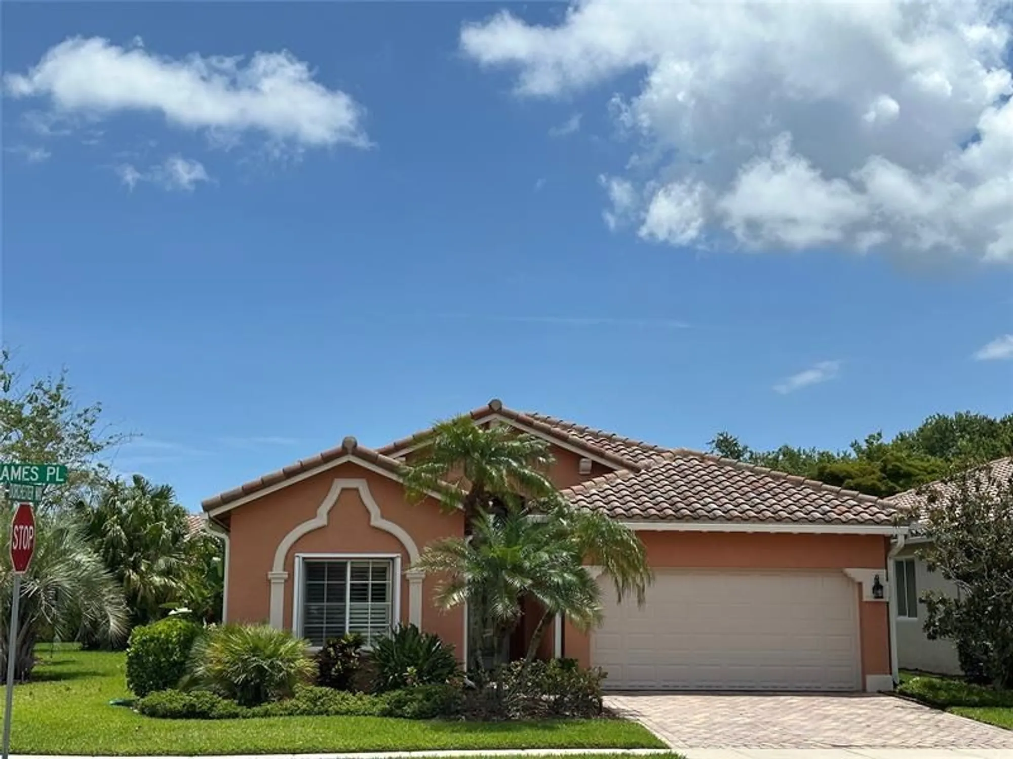 Property Slideshow image 1 of 43 | 6201 thames pl, Vero Beach, FL, 32966