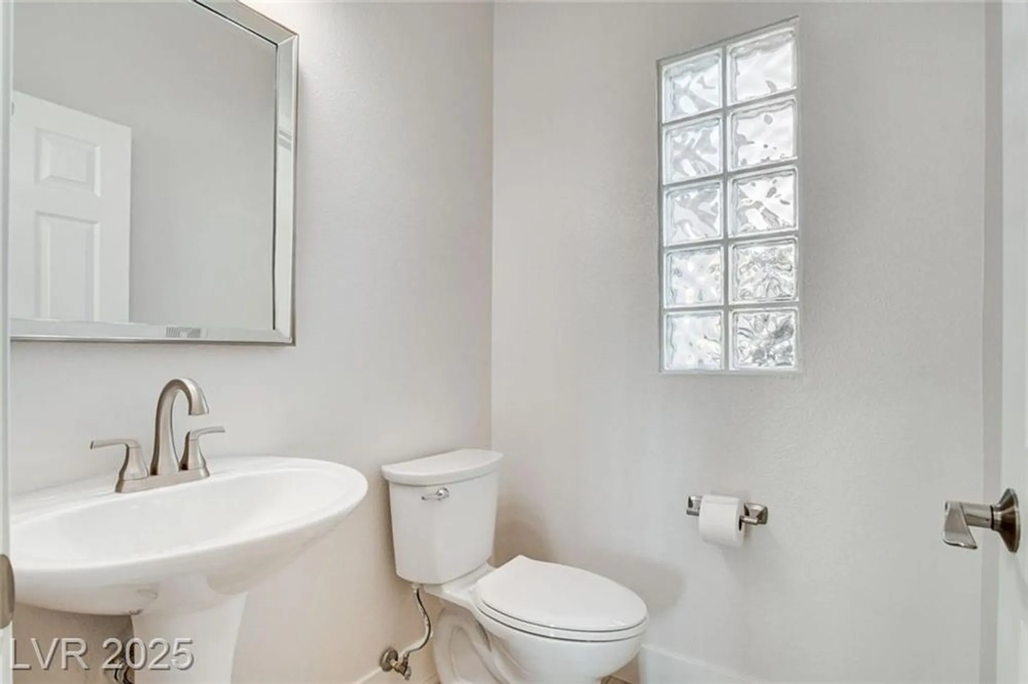 Property Slideshow image 28 of 57 | 10623 riva de fiore ave, Las Vegas, NV, 89135