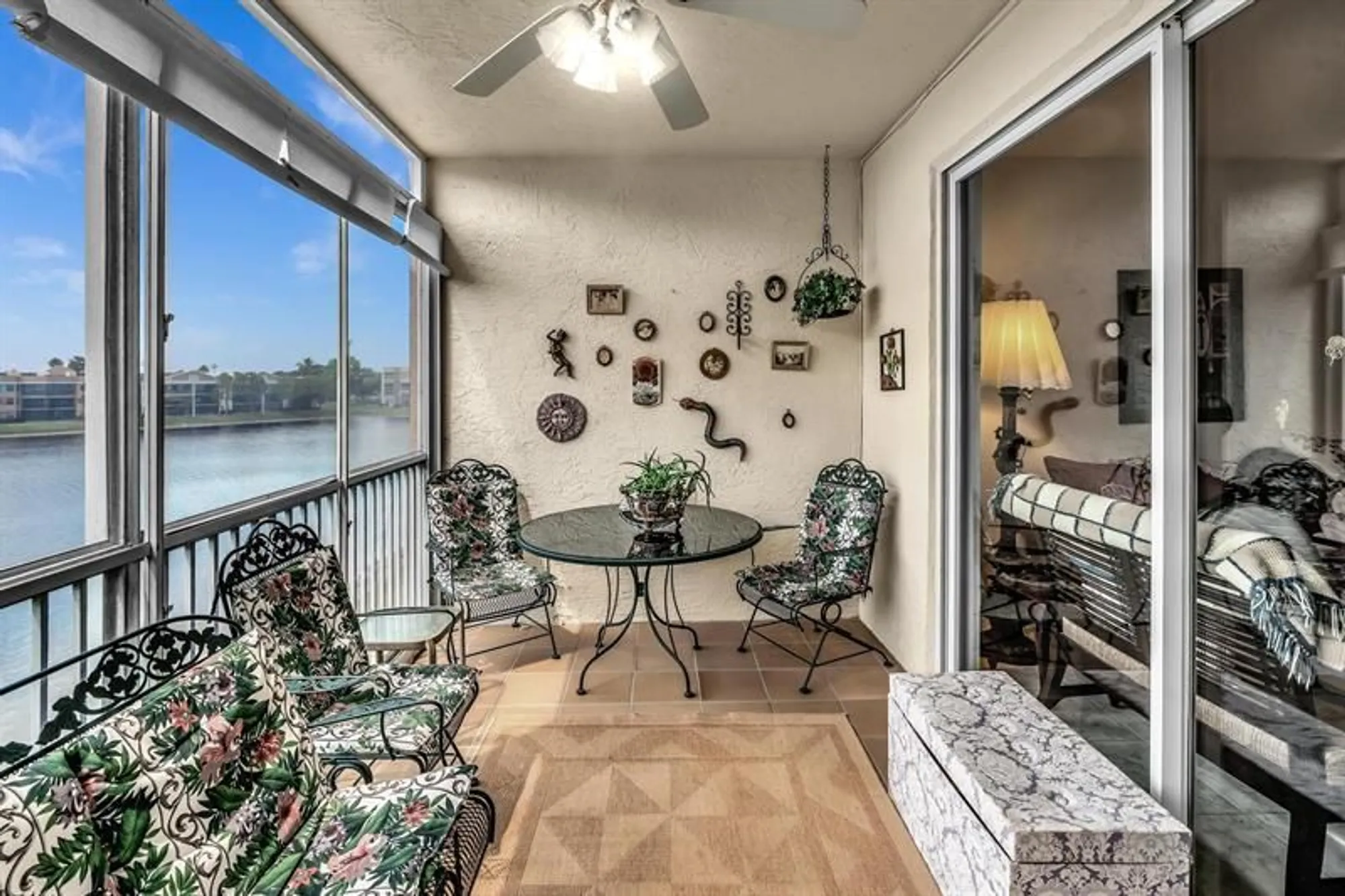 Property Slideshow image 39 of 76 | 7715 southampton ter 301, Tamarac, FL, 33321