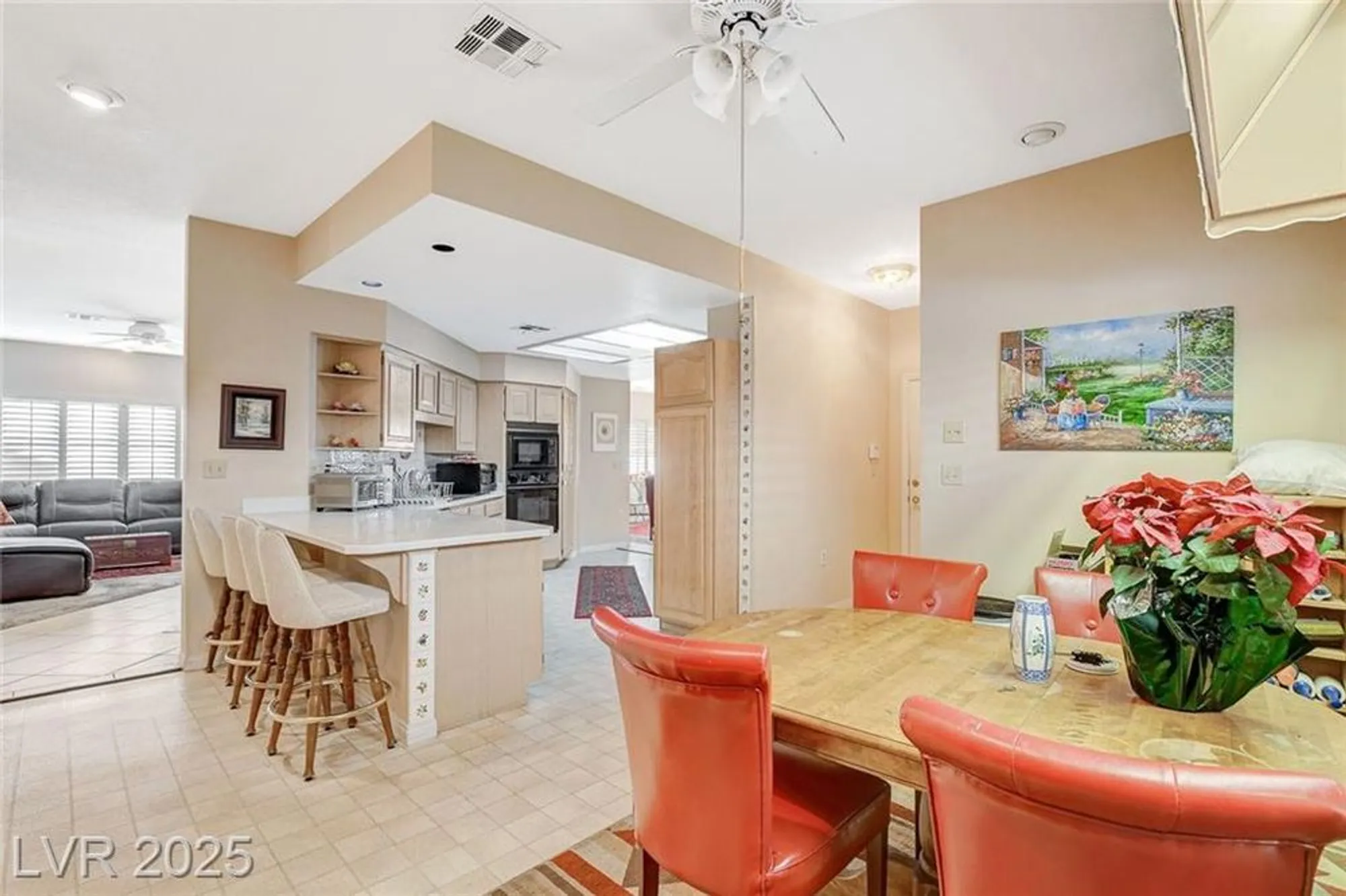 Property Slideshow image 22 of 63 | 352 mill hollow rd, Las Vegas, NV, 89107