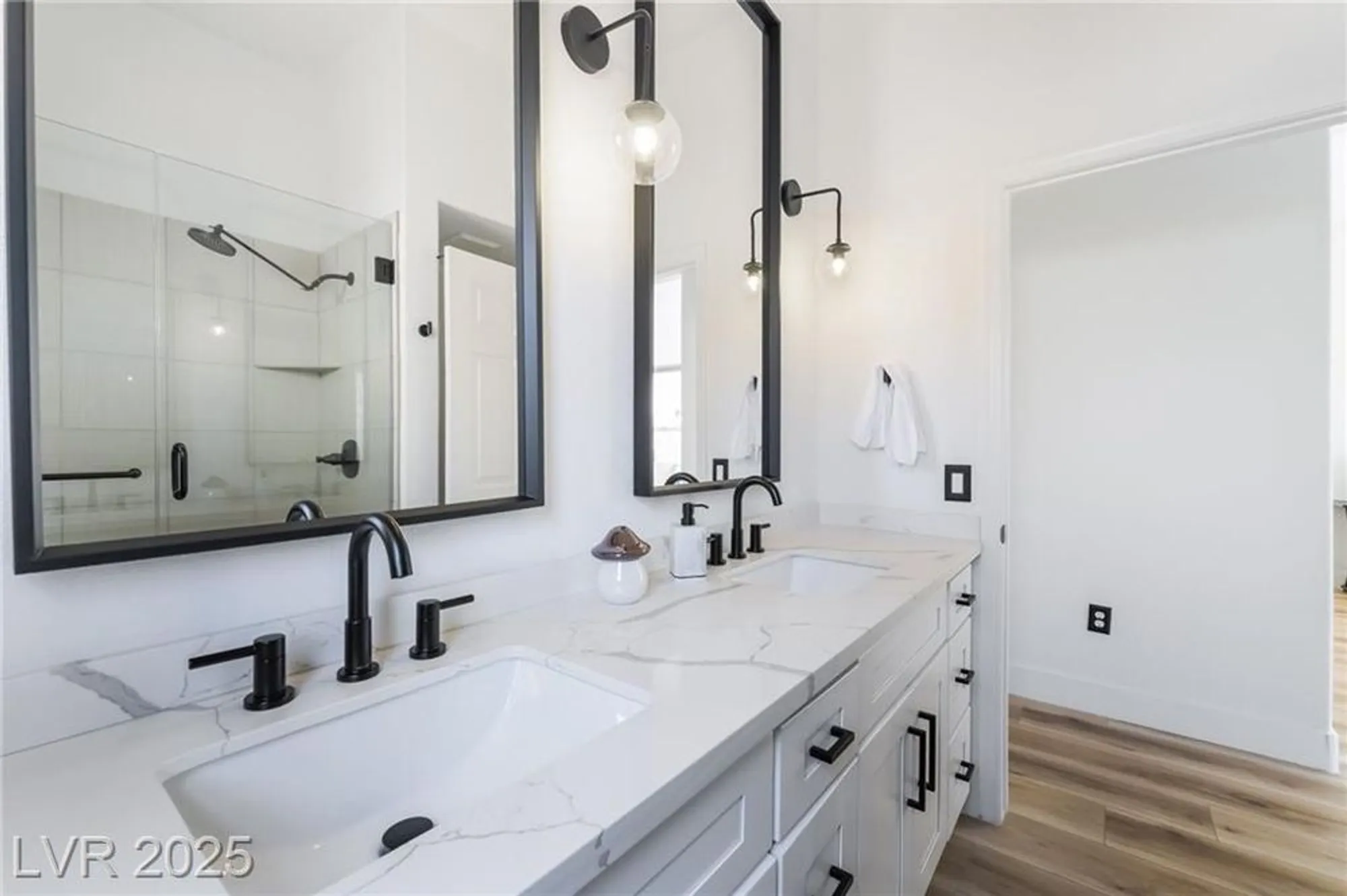 Property Slideshow image 25 of 42 | 10805 clarion ln, Las Vegas, NV, 89134