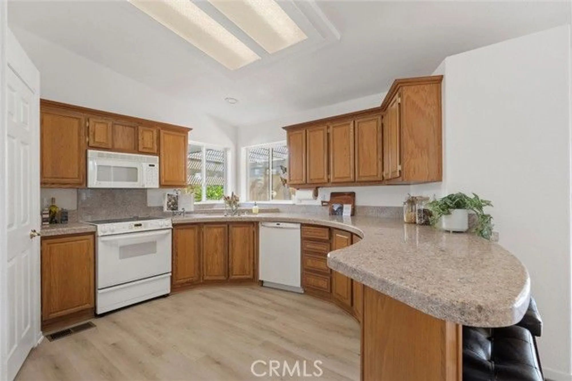 Property Slideshow image 12 of 40 | 38190 camino cinife, Murrieta, CA, 92563