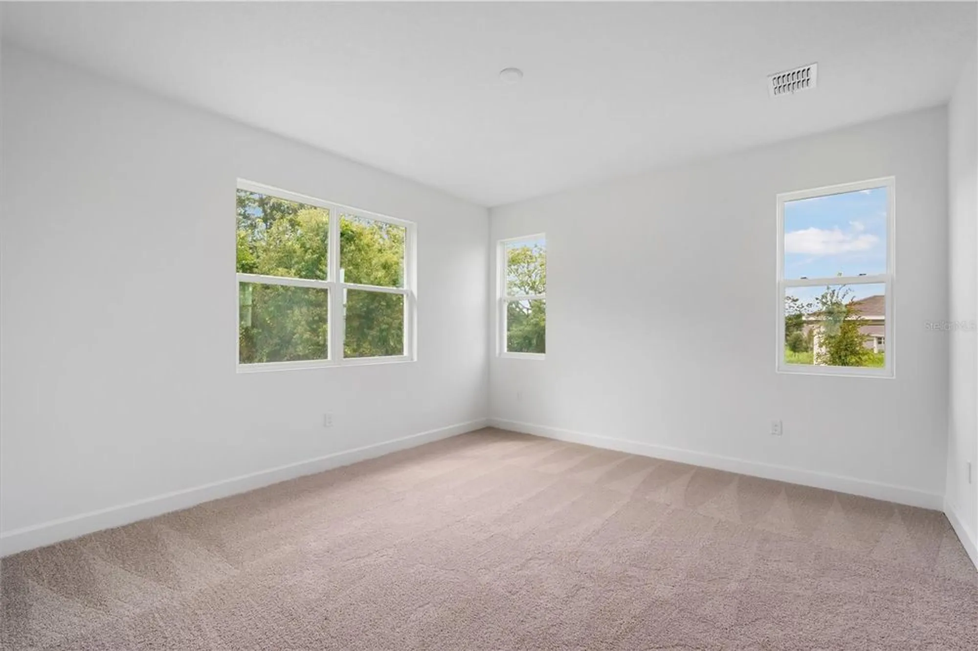 Property Slideshow image 25 of 45 | 9195 players dr, Weeki Wachee, FL, 34613