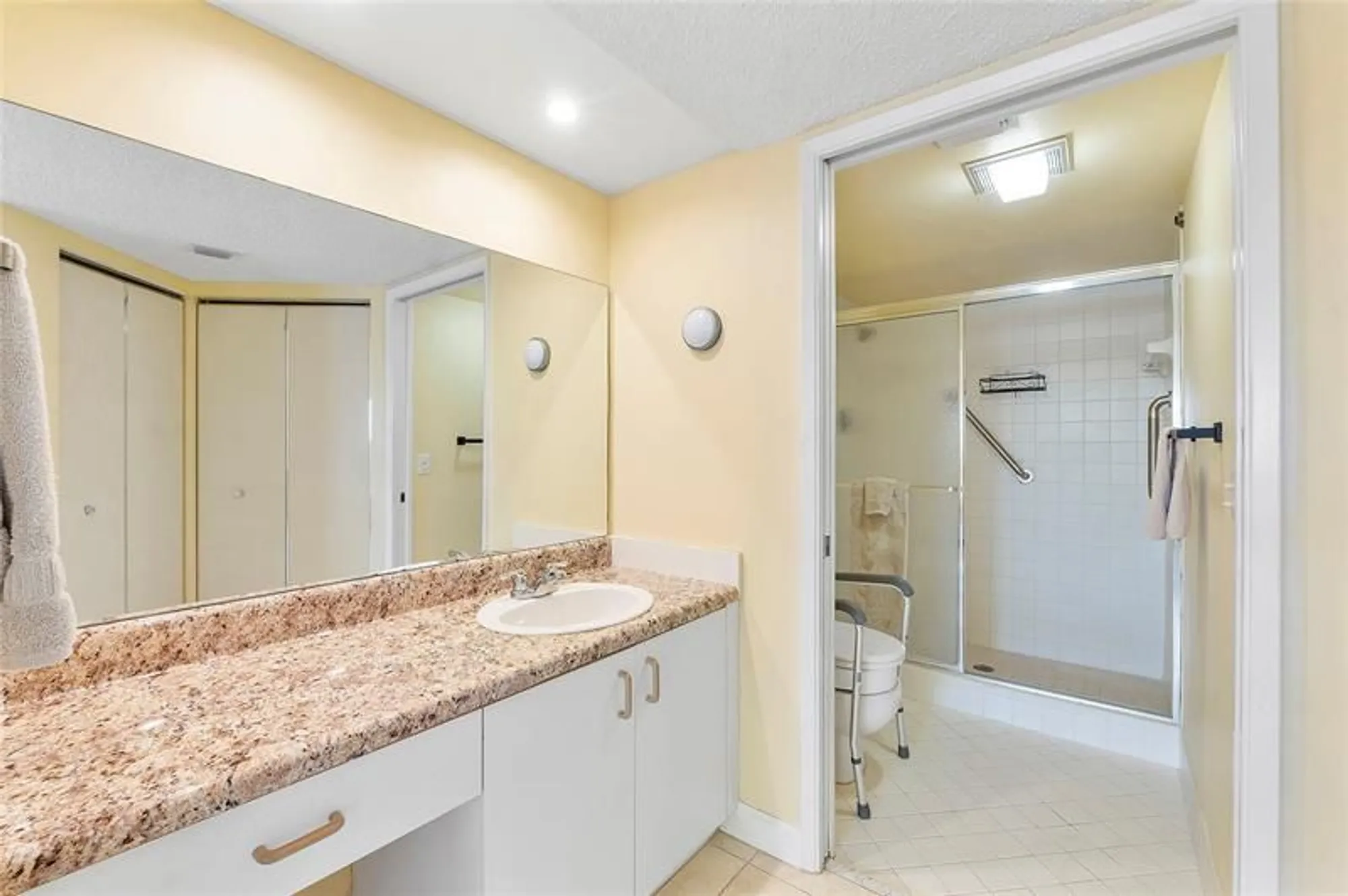 Property Slideshow image 22 of 44 | 13355 sw 16th ct 313e, Pembroke Pines, FL, 33027